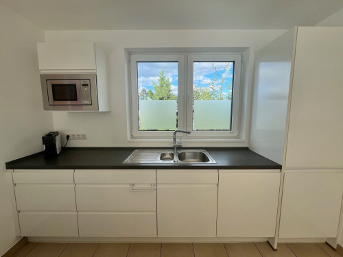 Bright, spacious apartment in Neuss near Düsseldorf, 90 sqm and fully furnished with a private parking space. - Gallery - 9