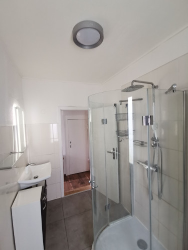 Quiet but central flat with large garden