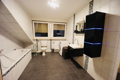 Big Apartment | 6 Beds | 3 Sleeping Room | WiFi - Gallery - 10