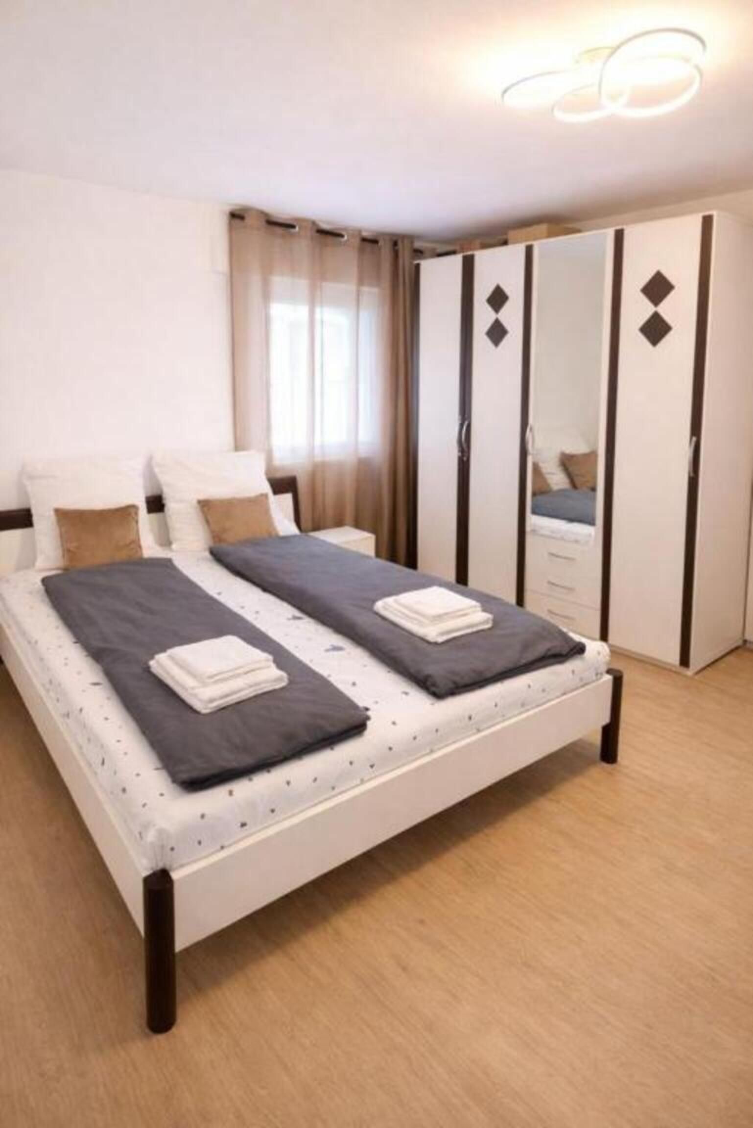 Cozy And Stylish Apartment In Ludwigsburg - 14
