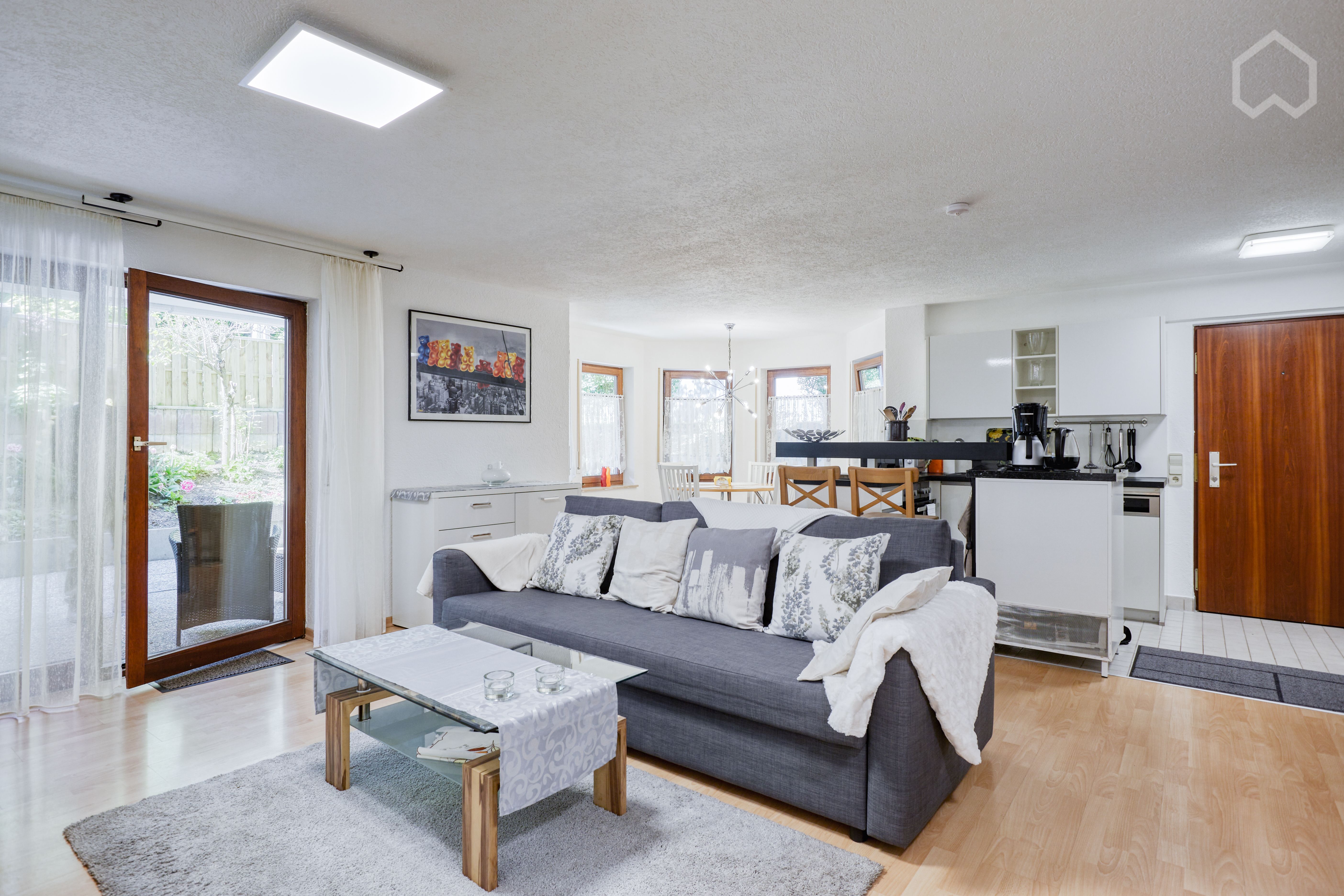  Bright Furnished Apartment With Large Terrace Near Stuttgart  -  Bright furnished apartment with large terrace near Stuttgart  - Gallery -  1
