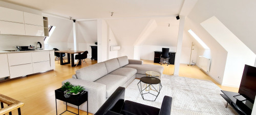 2 bedroom apt in castle-like Villa