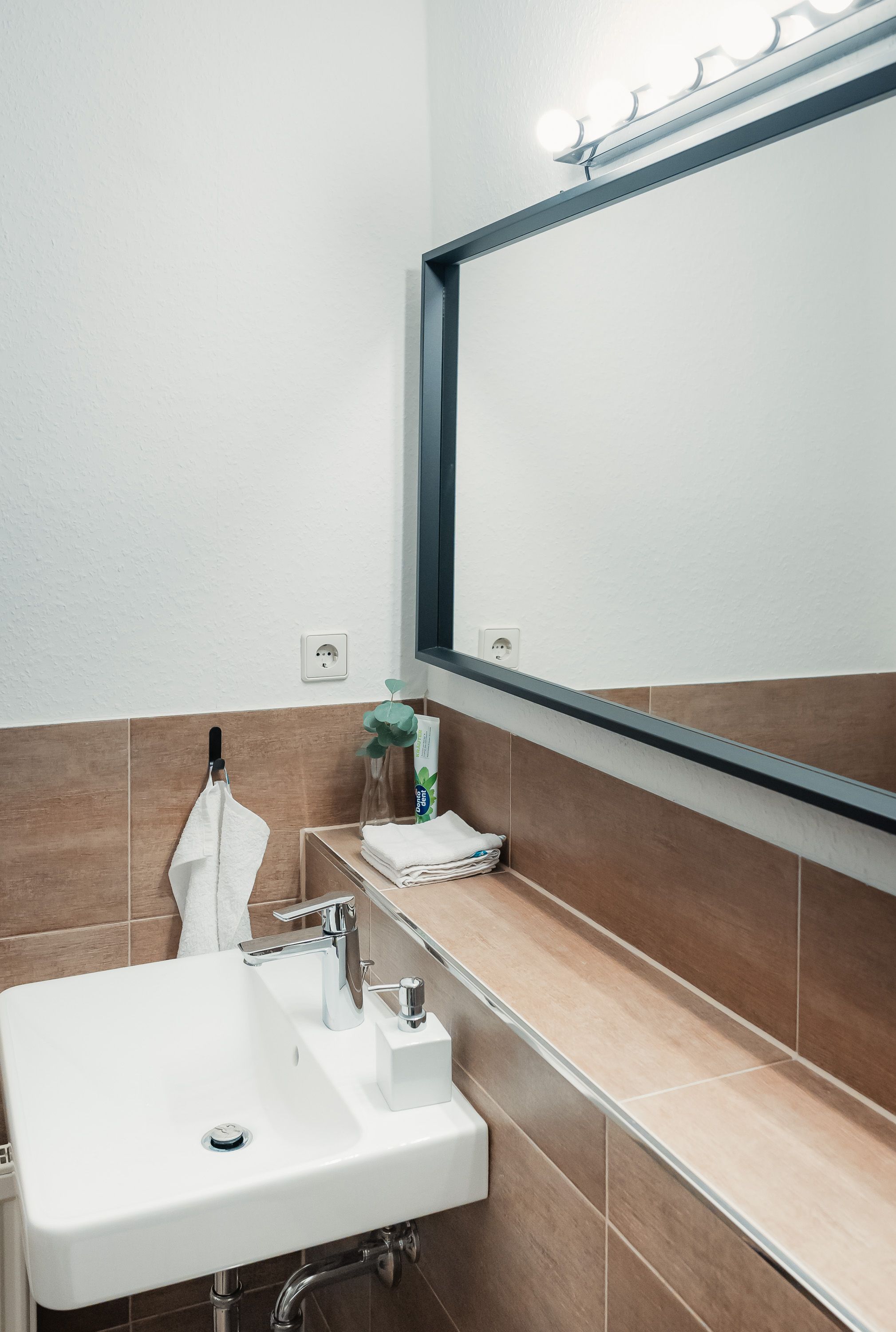  Modern 3-Room Apartment In Top Location  -  Modern 3-room apartment in top location  - Gallery -  85