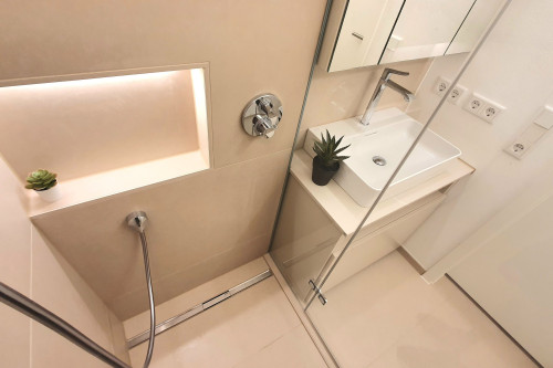 A touch of luxury in 3 rooms with balcony