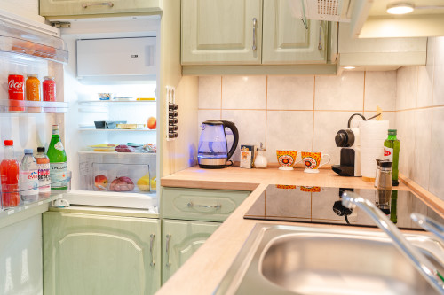 Quiet & Fully Equipped Apartment in Central Gera with Garden – Ideal for Professionals - Gallery - 9