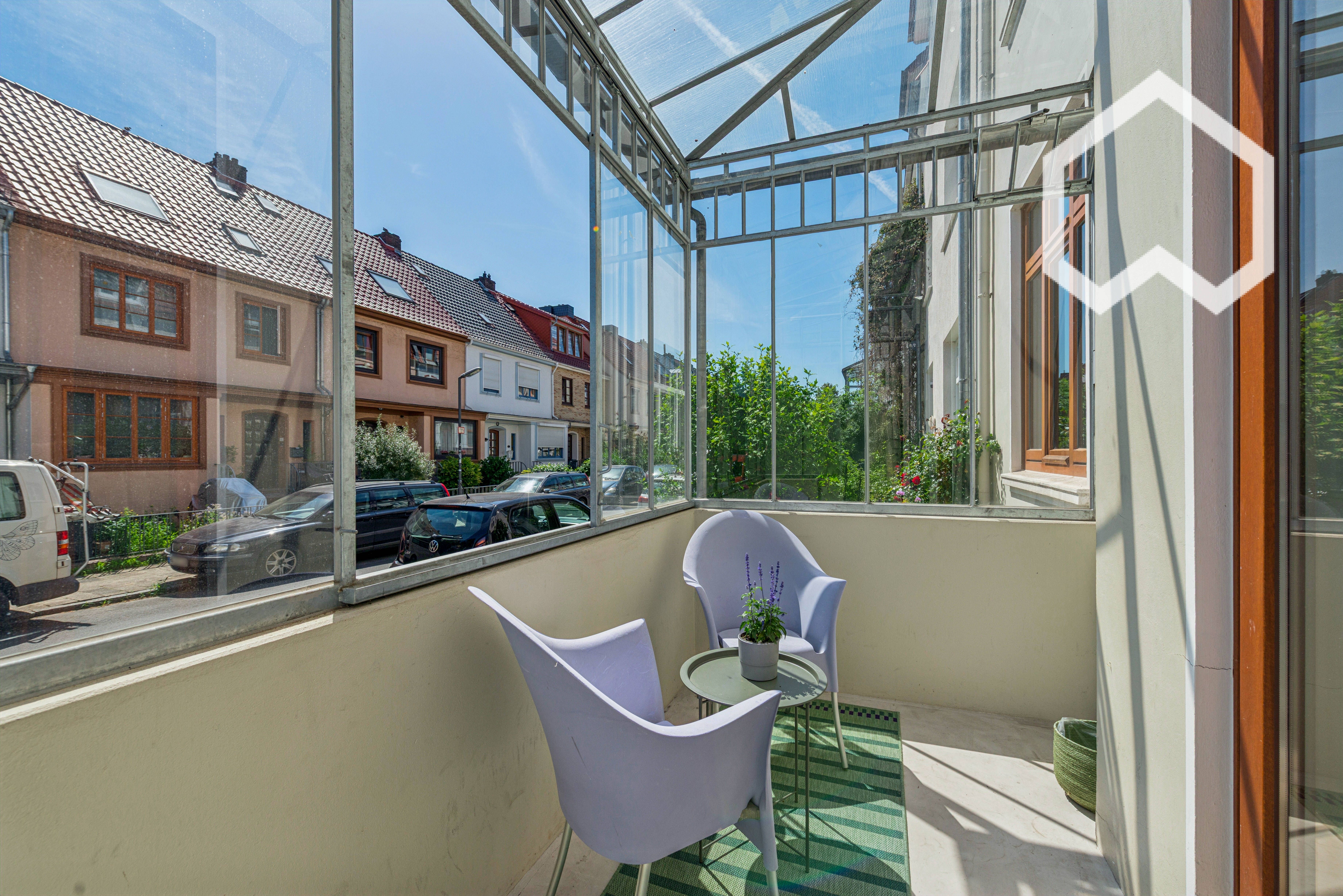 Fully Furnished Altbremer Apartment With Balcony & Winter Garden – Quiet And Central Location In Bre - 4