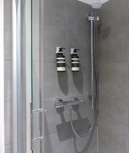 Modern apartment w/ queen-size bed, NETFLIX, kitchen, ground floor, near AMEOS Hospital DALIMO | apartments - Gallery - 7