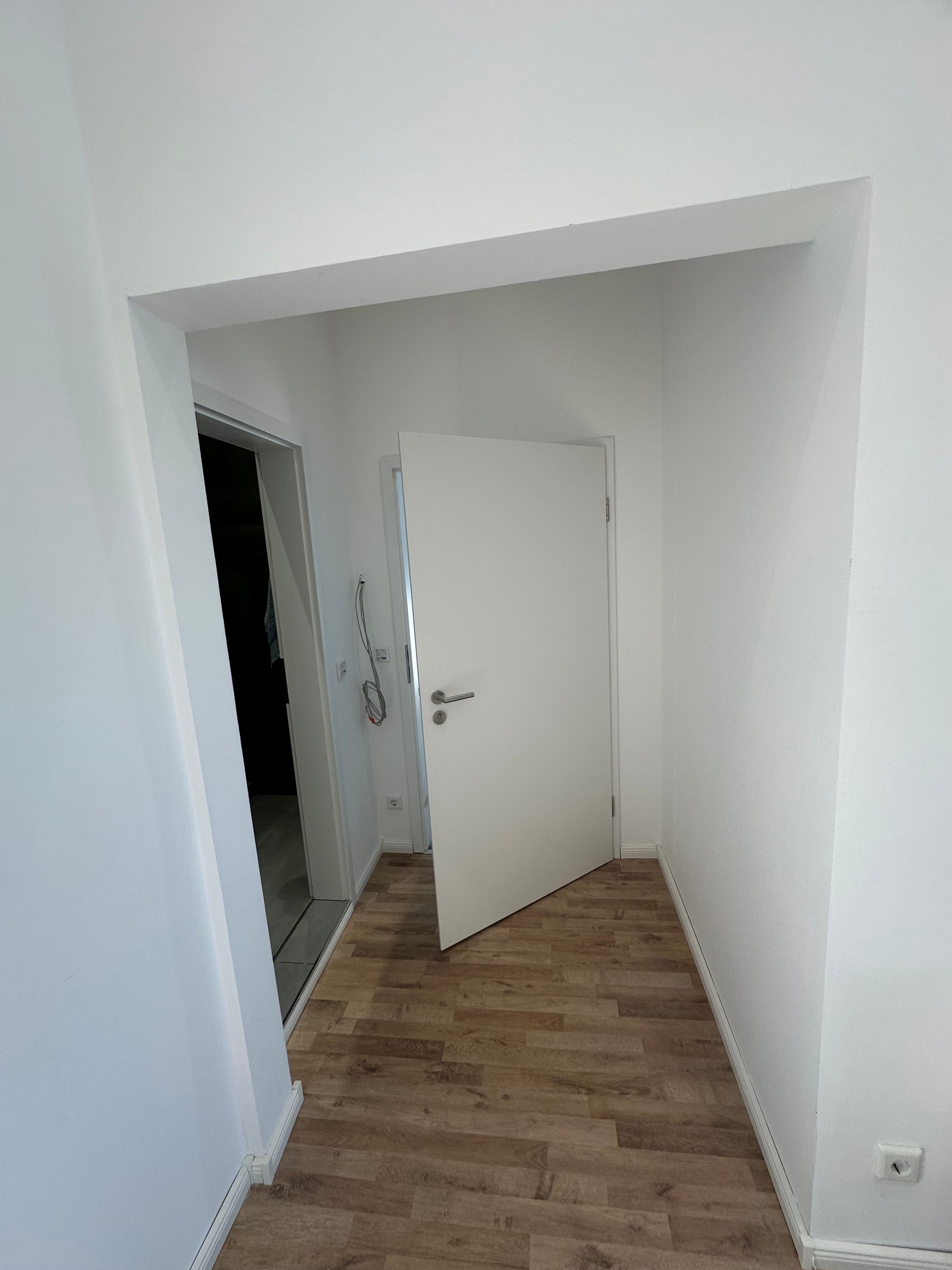Furnished 2-Room Apartment (60 m²) In Renovated Historic Villa - 3