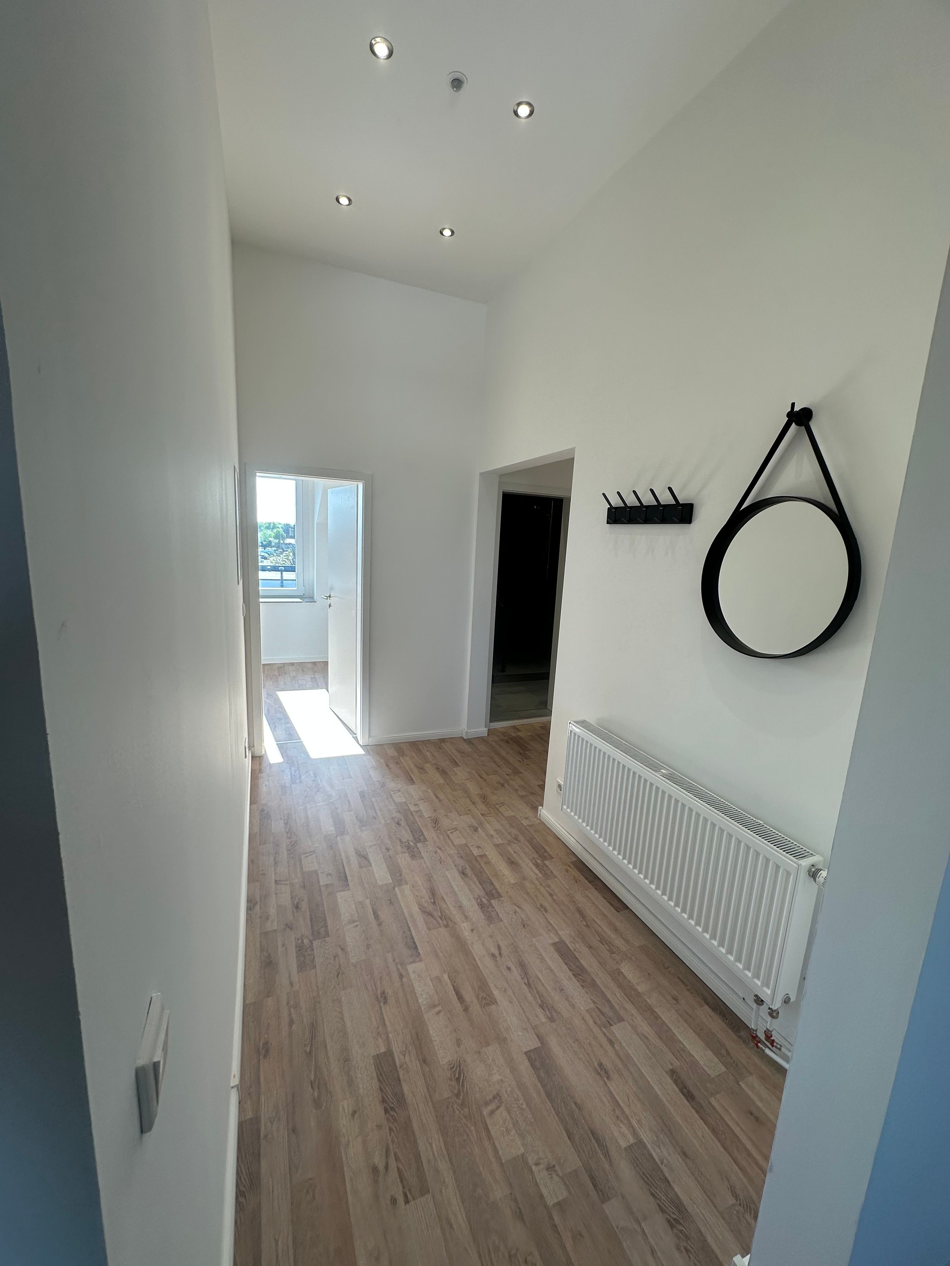 Furnished 2-Room Apartment (60 m²) In Renovated Historic Villa - 2