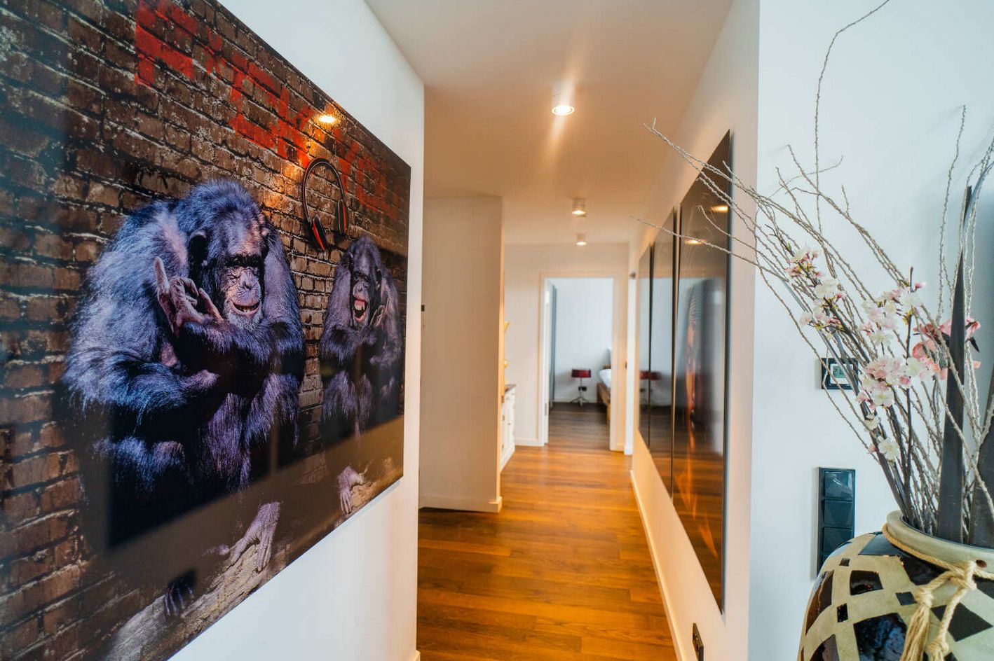 Quiet, Neat Flat With Nice Neighbours - 13