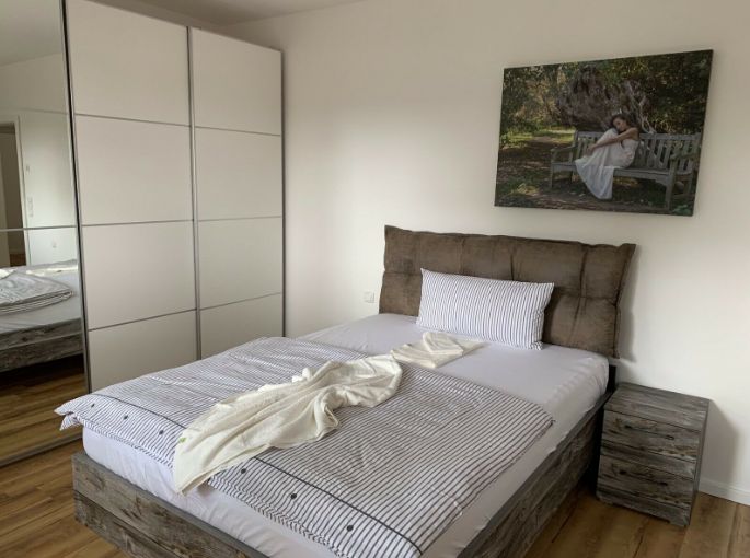 Sunny Apartment With Large Terrace And Balcony In A Quiet Location In Essen - 7