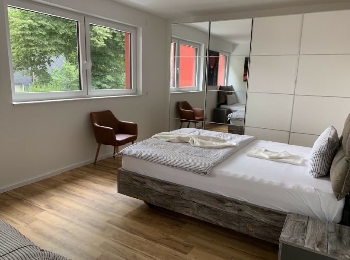 Sunny Apartment With Large Terrace And Balcony In A Quiet Location In Essen - 5