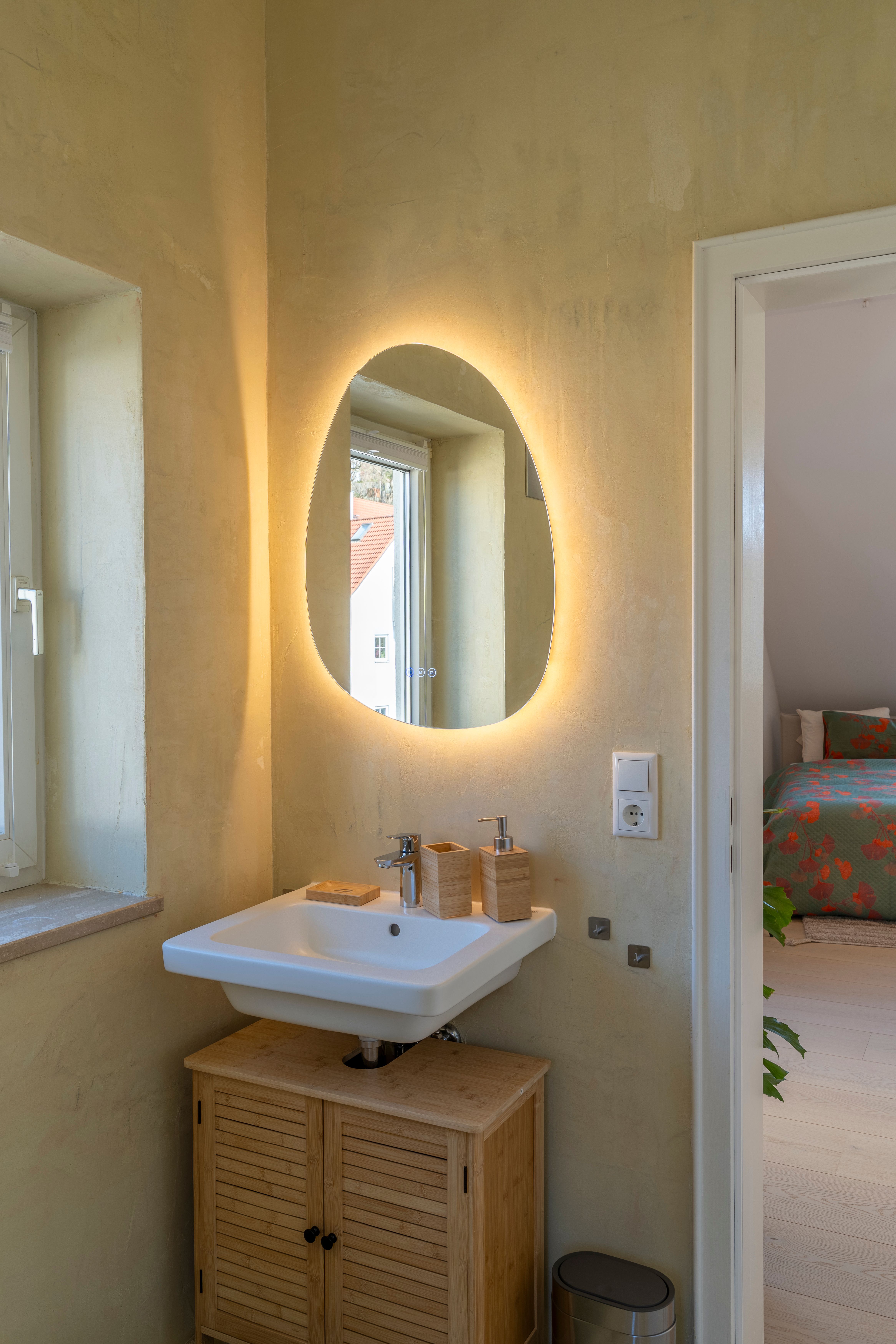  Boutique Apartment In Freising, 13 Minutes From The Airport And Close To Munich  -  Boutique apartment in Freising, 13 minutes from the airport and close to Munich  - Gallery -  6