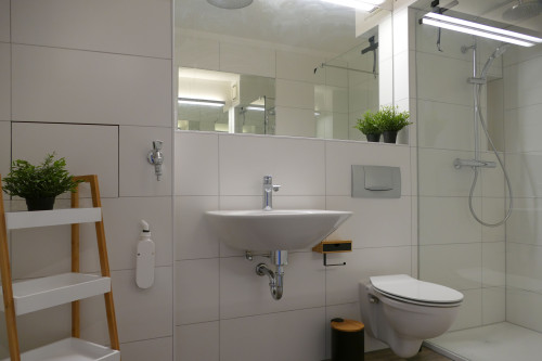 Apartment with home office workspace in Gera (ideal for 1-2 guests) - Karls Apartment B24 - Gallery - 14