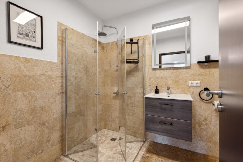 Modern suite (Coburg) - Gallery - 33