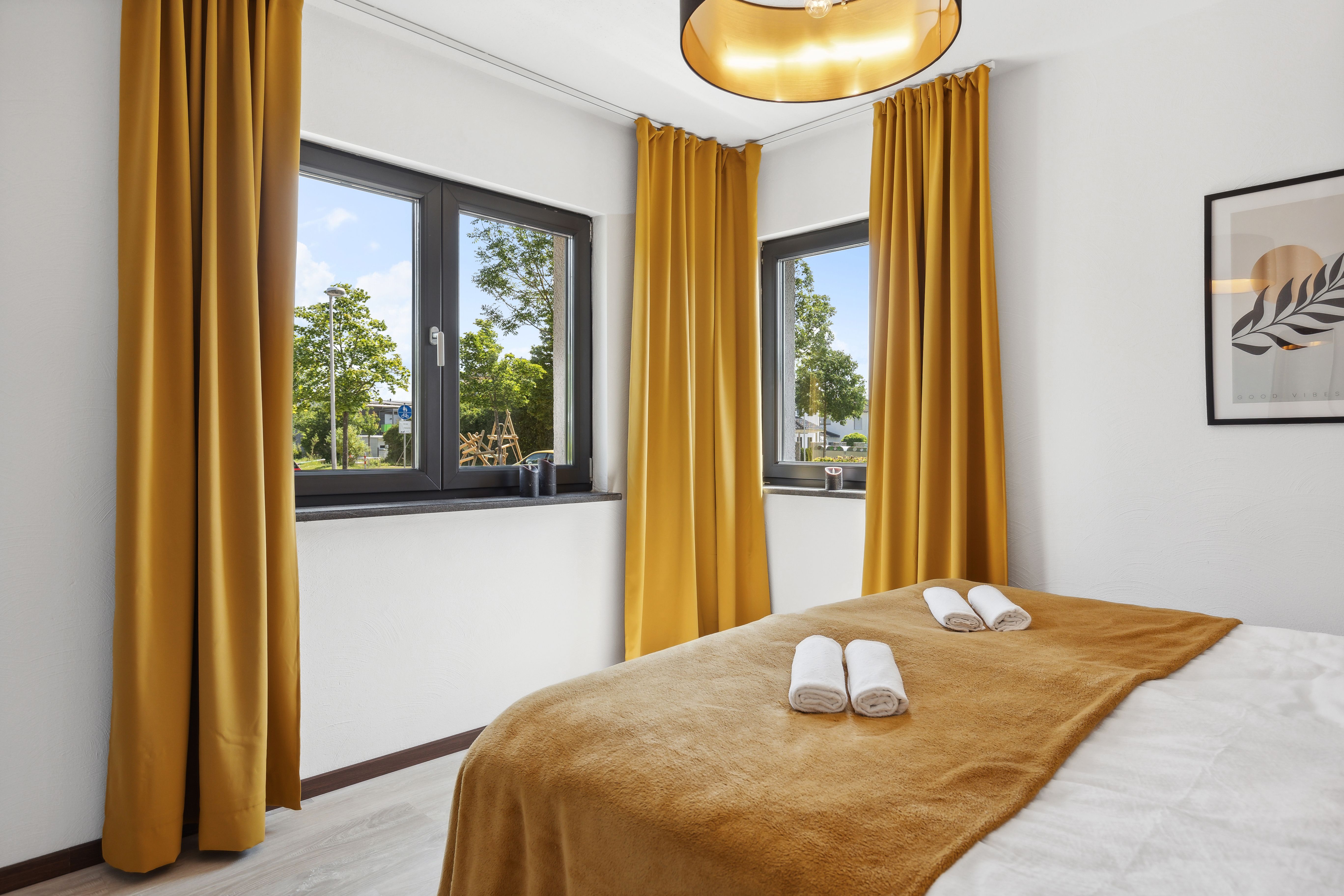 Modern Suite (Coburg) - 43