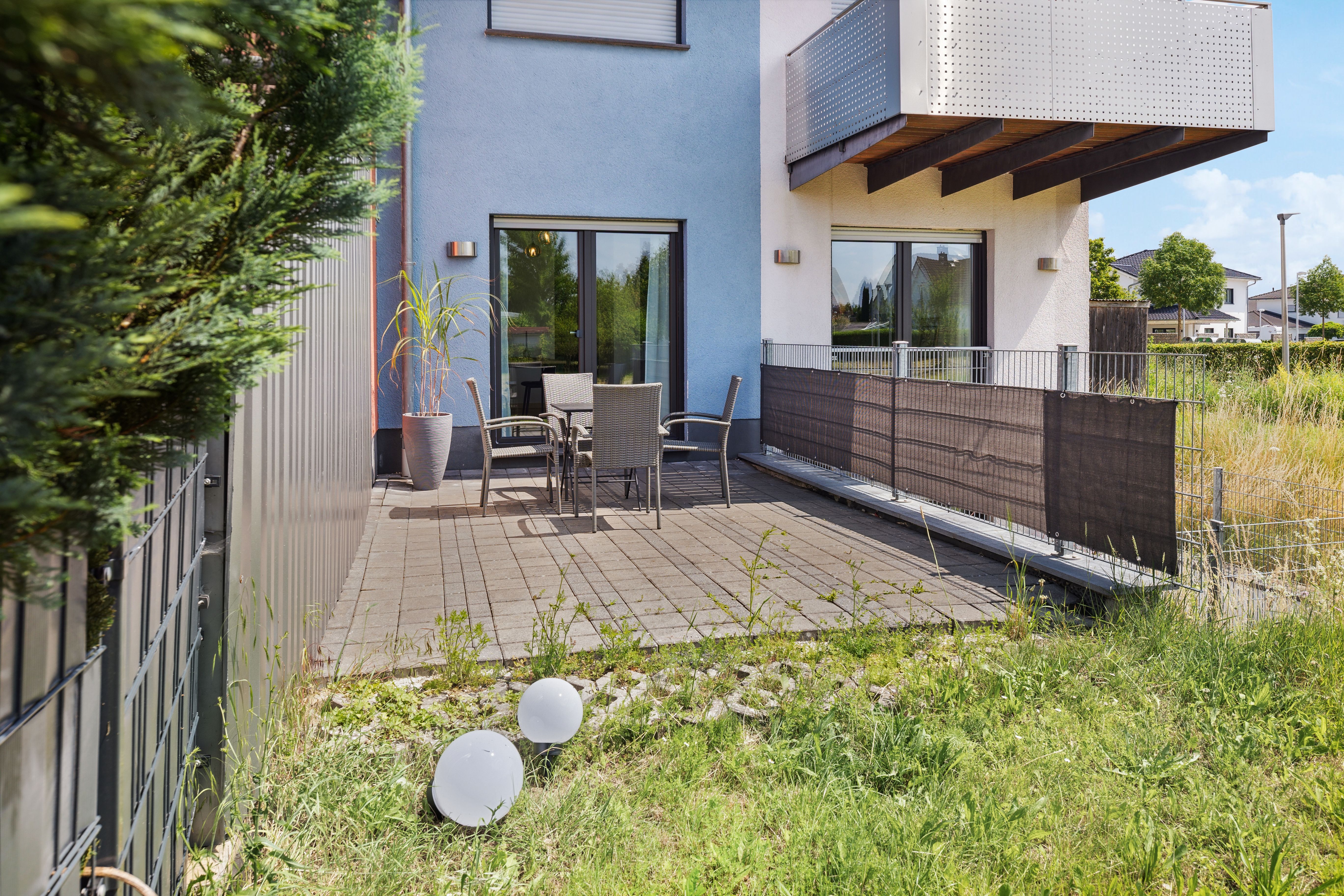 Modern Suite (Coburg) - 22