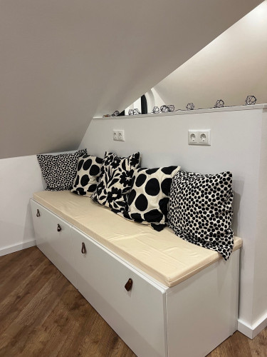 Air-conditioned Attic Apartment close to Düsseldorf - Gallery - 7