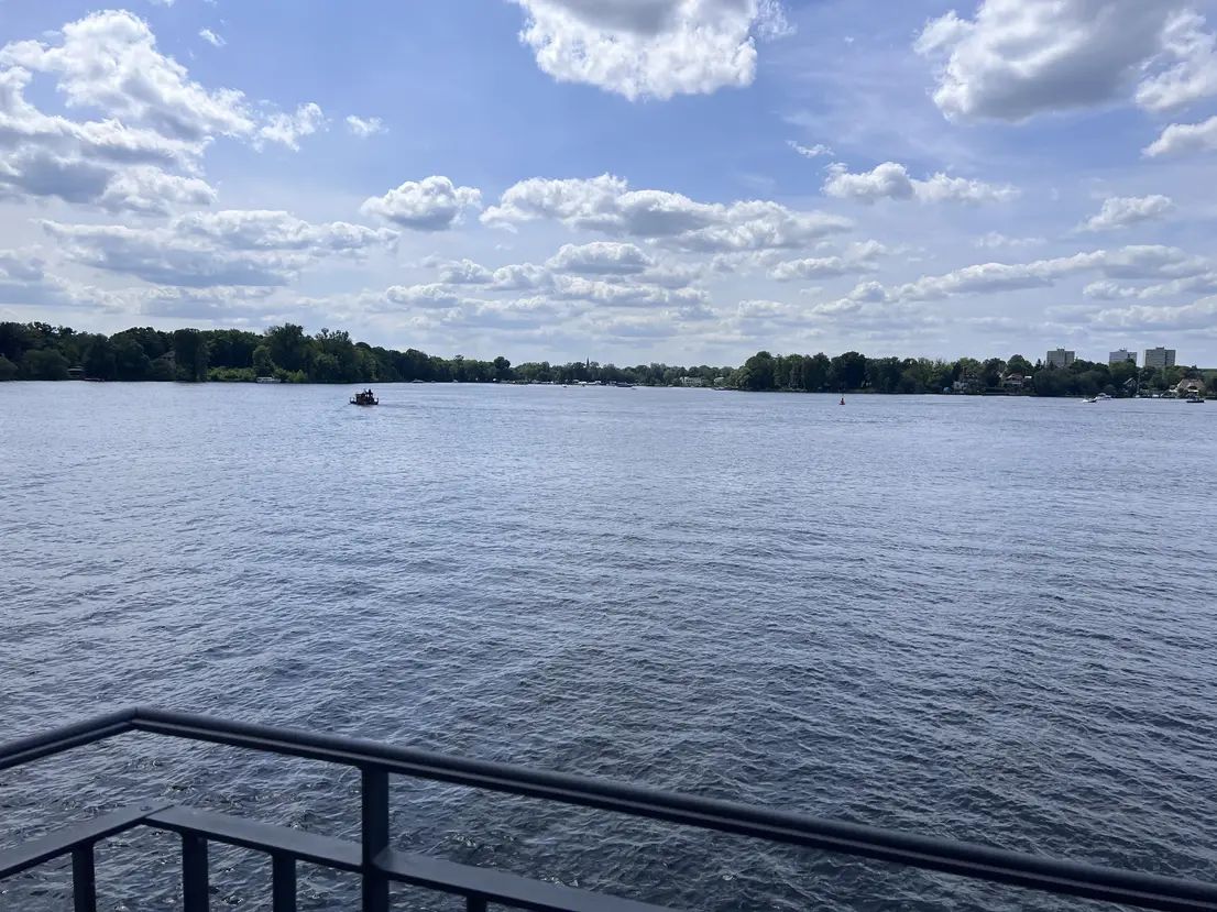  Luxurious 3-Room Dream Apartment With Lake View  -  Luxurious 3-room dream apartment with lake view  - Gallery -  2