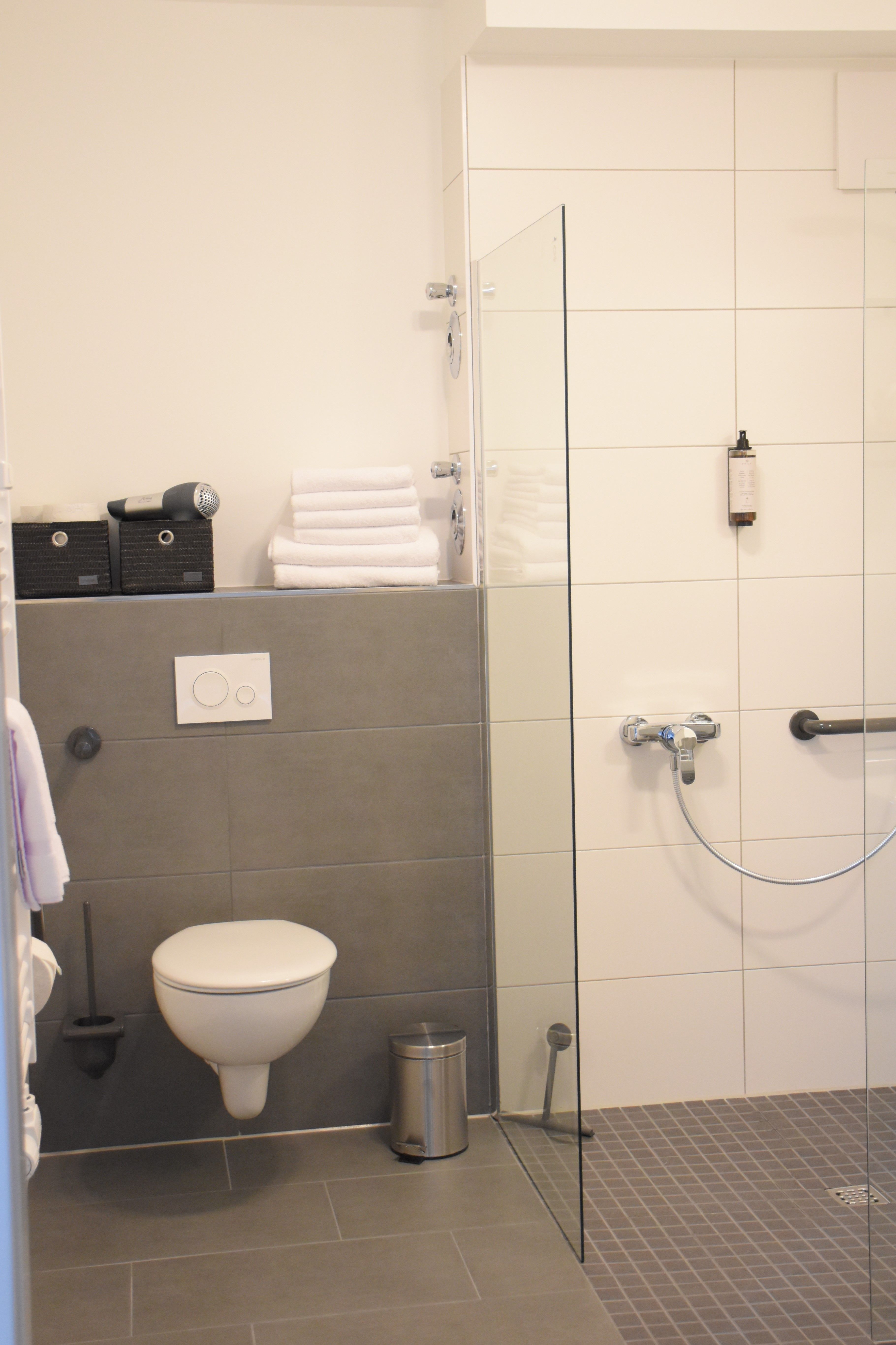 Lovely, Fashionable Suite In Weyhausen - 14