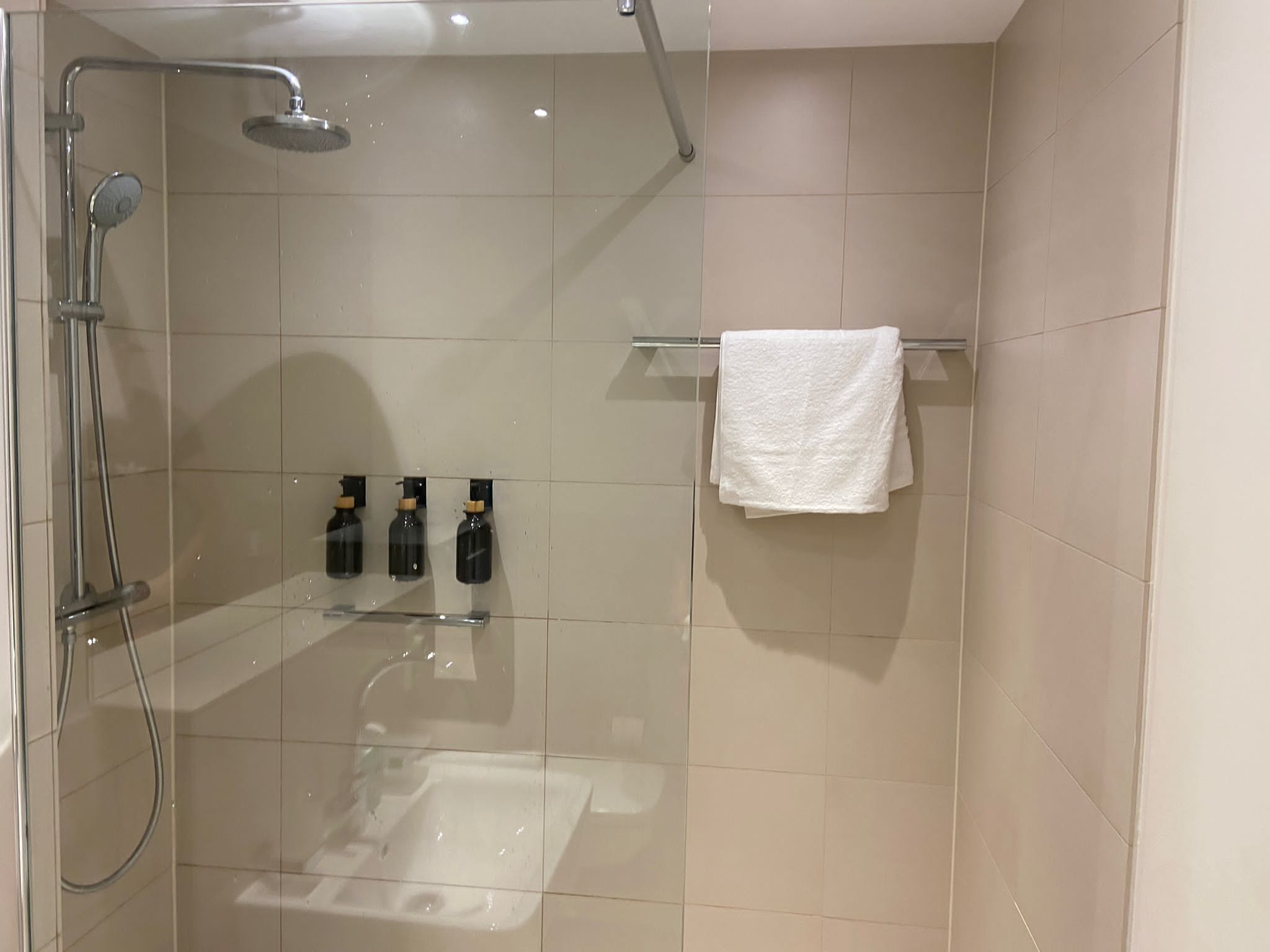 Renovated 2-Room Flat In Ratingen West - 1