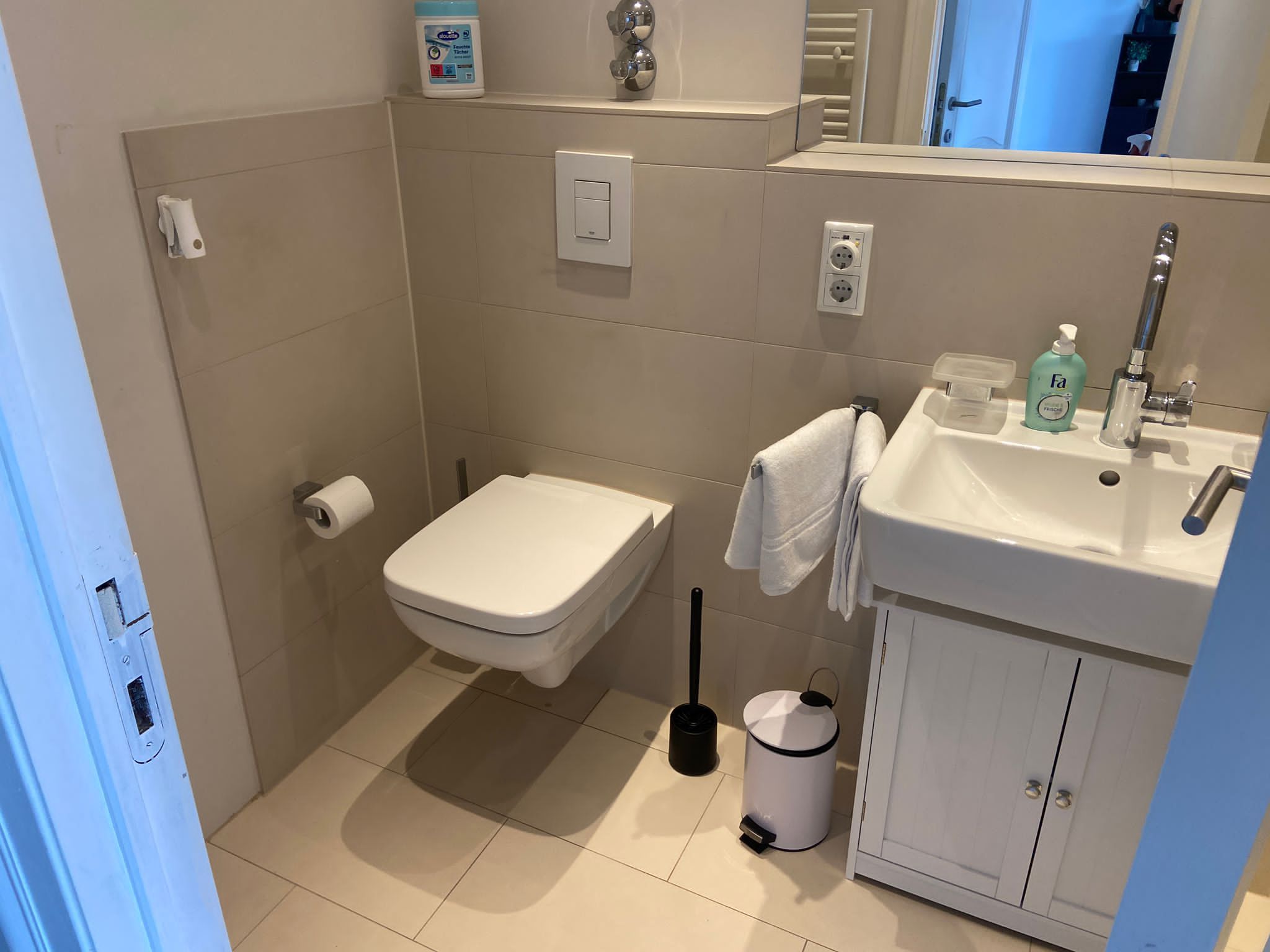 Renovated 2-Room Flat In Ratingen West - 2