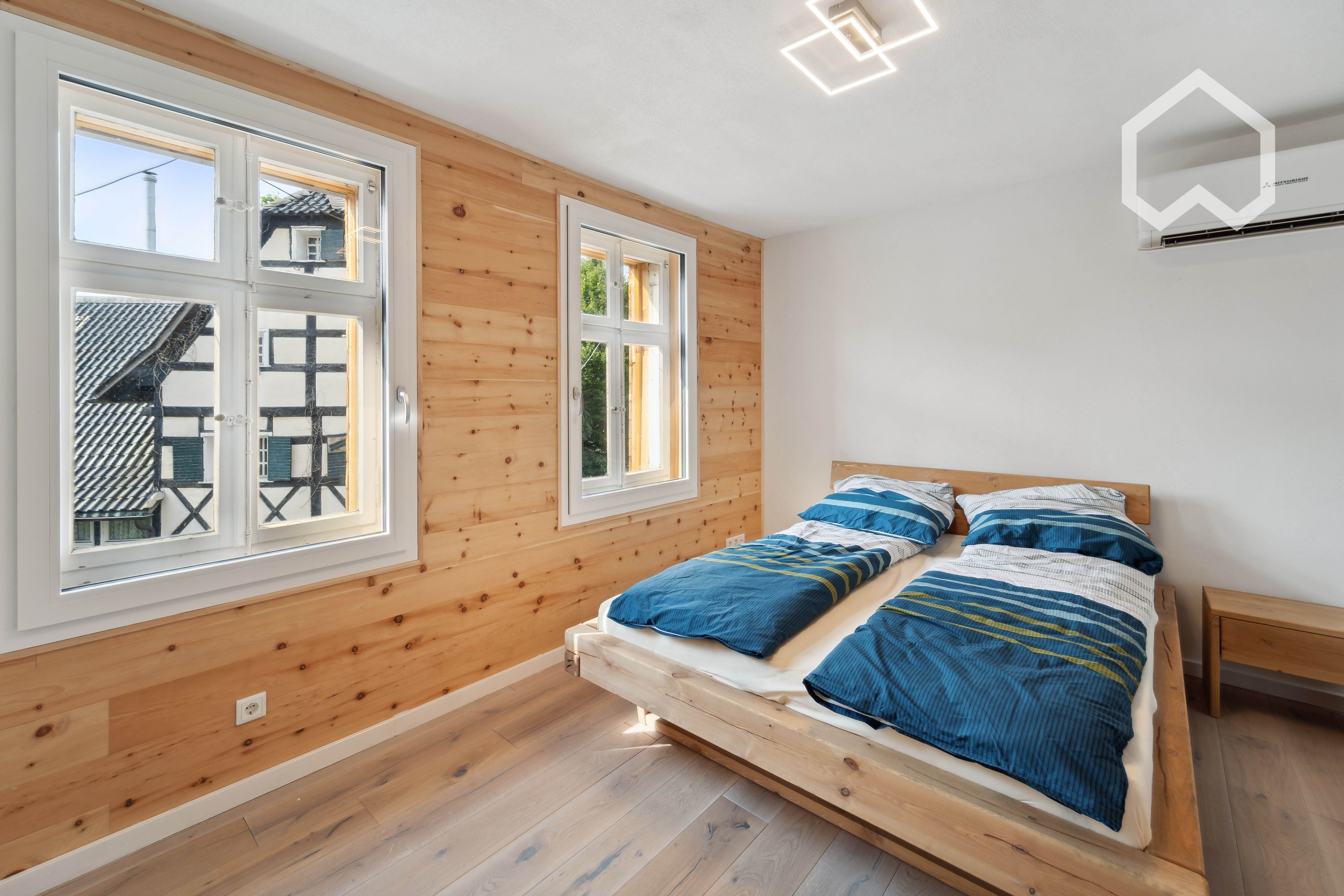  High-Quality Renovated, Fully Furnished And Fully Equipped Luxury House For Up To 8 People  -  High-quality renovated, fully furnished and fully equipped luxury House for up to 8 People  - Gallery -  18