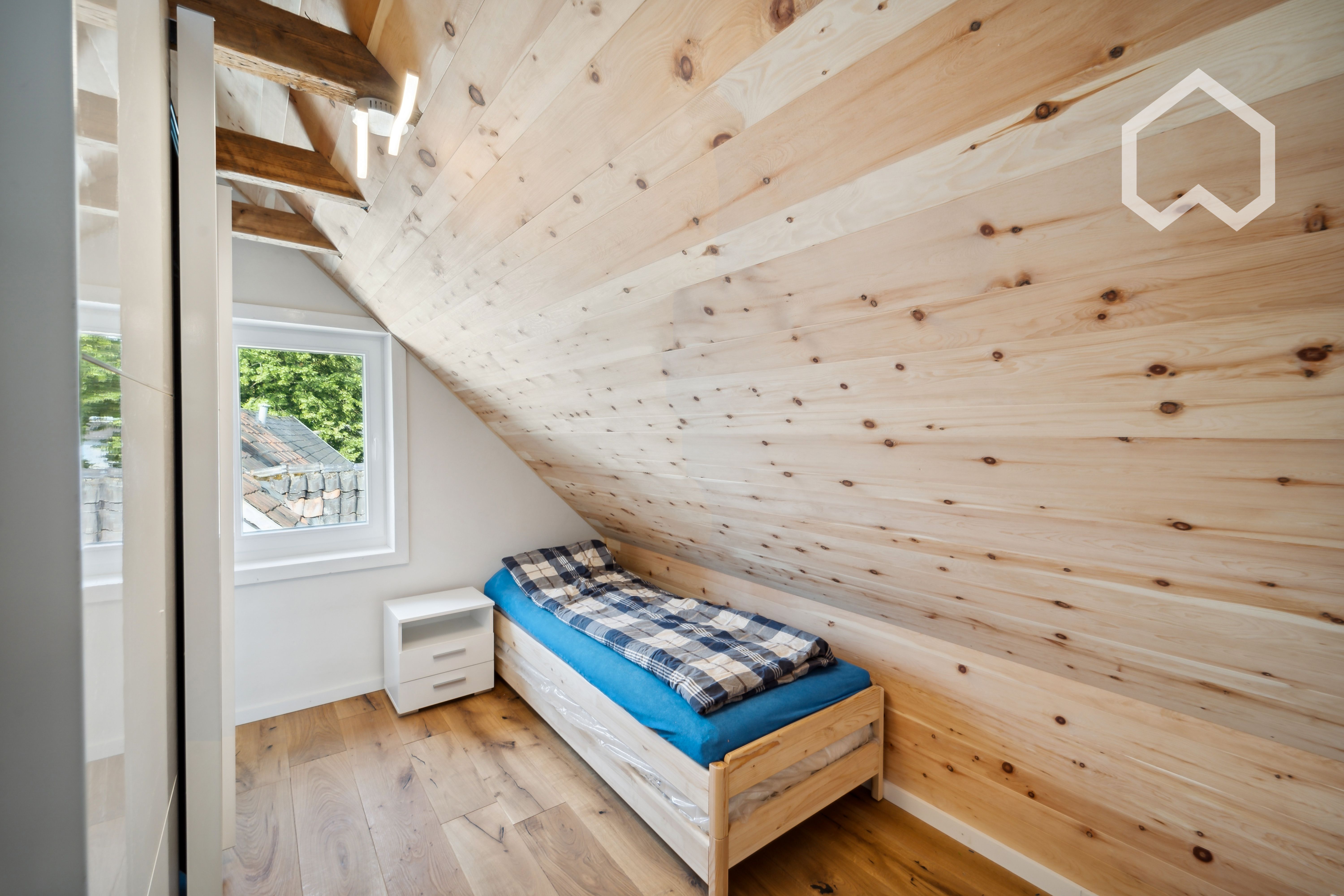  High-Quality Renovated, Fully Furnished And Fully Equipped Luxury House For Up To 8 People  -  High-quality renovated, fully furnished and fully equipped luxury House for up to 8 People  - Gallery -  13