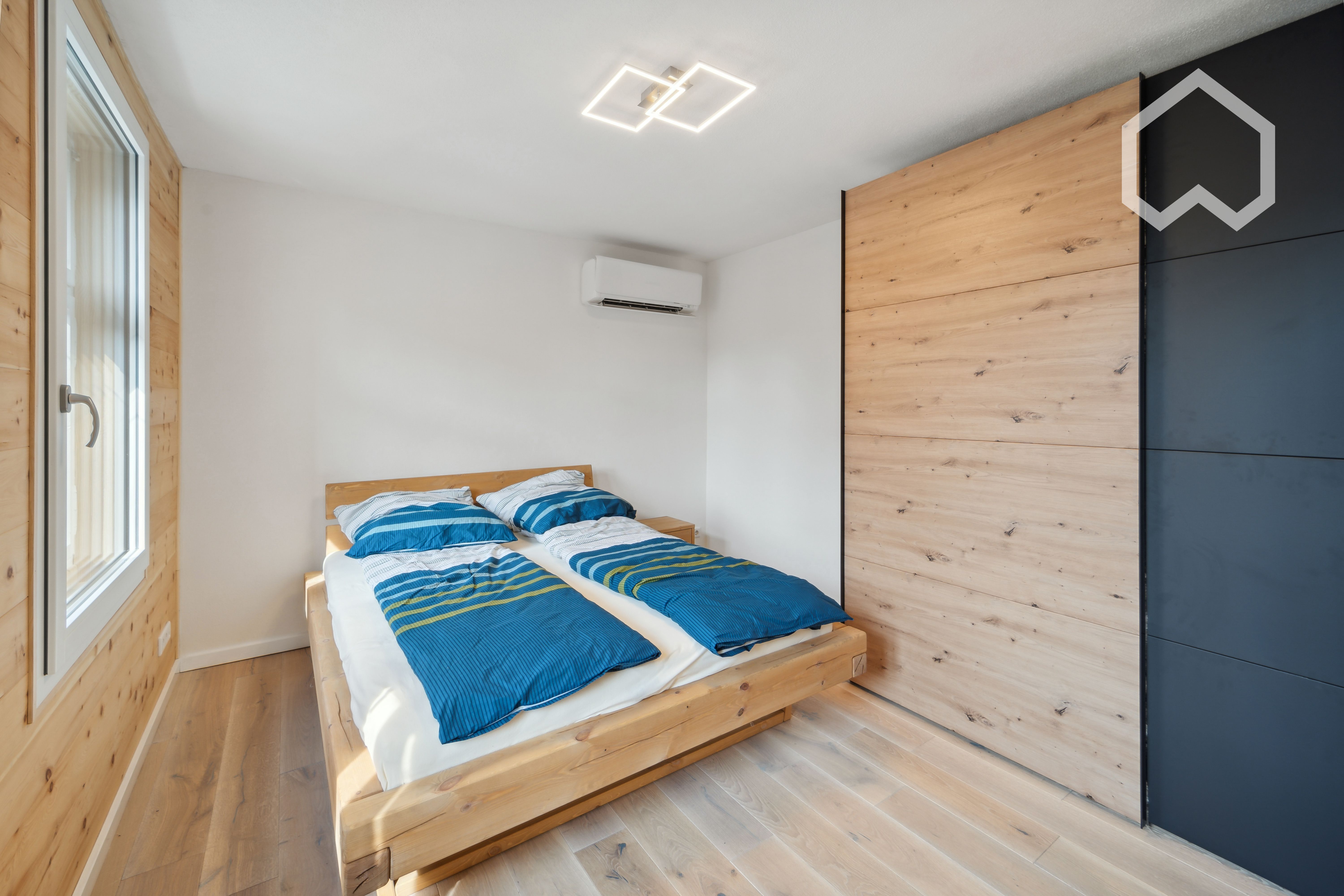  High-Quality Renovated, Fully Furnished And Fully Equipped Luxury House For Up To 8 People  -  High-quality renovated, fully furnished and fully equipped luxury House for up to 8 People  - Gallery -  17
