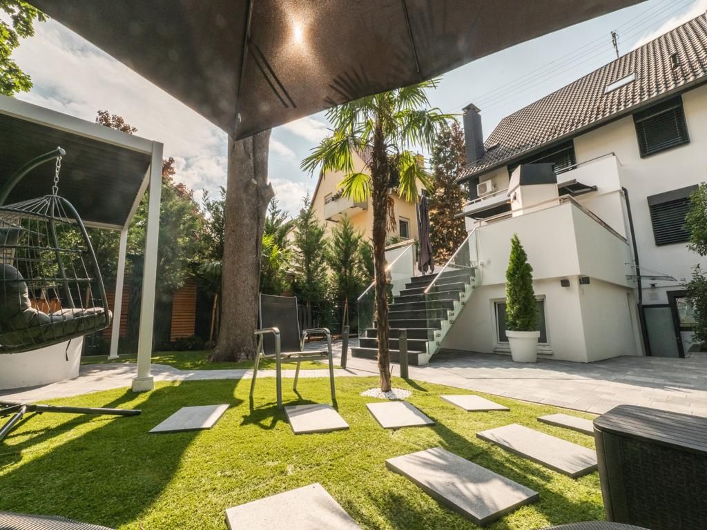 Amazing, New Home In Heidelberg - 26