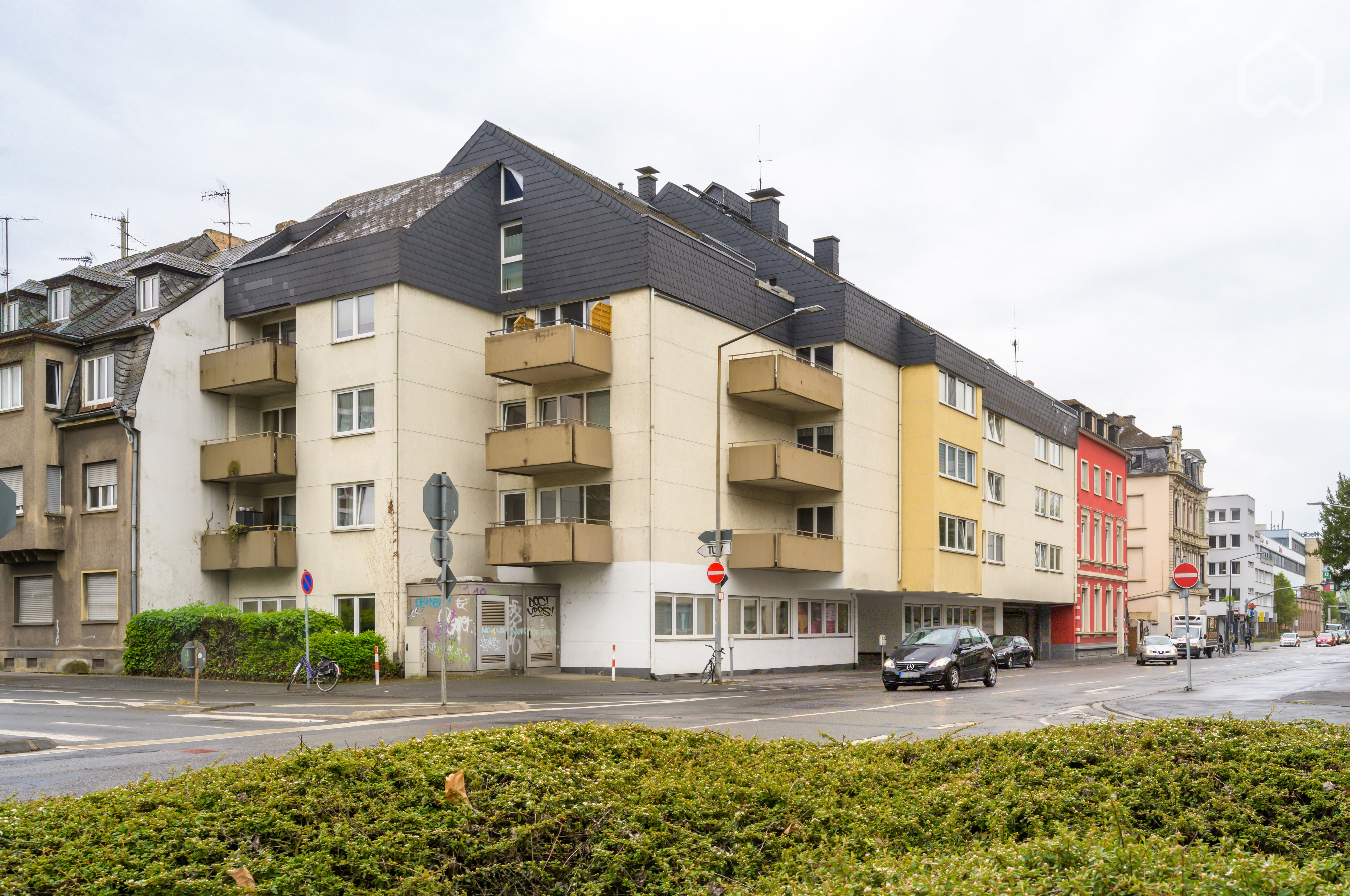 Modern Studio Apartment In Trier Center With Balcony - 1