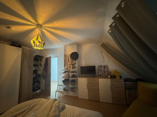 Fully Furnished 133m² Duplex with 2 Offices, Balcony & 2 Garages – Perfect for a One-Year Stay!