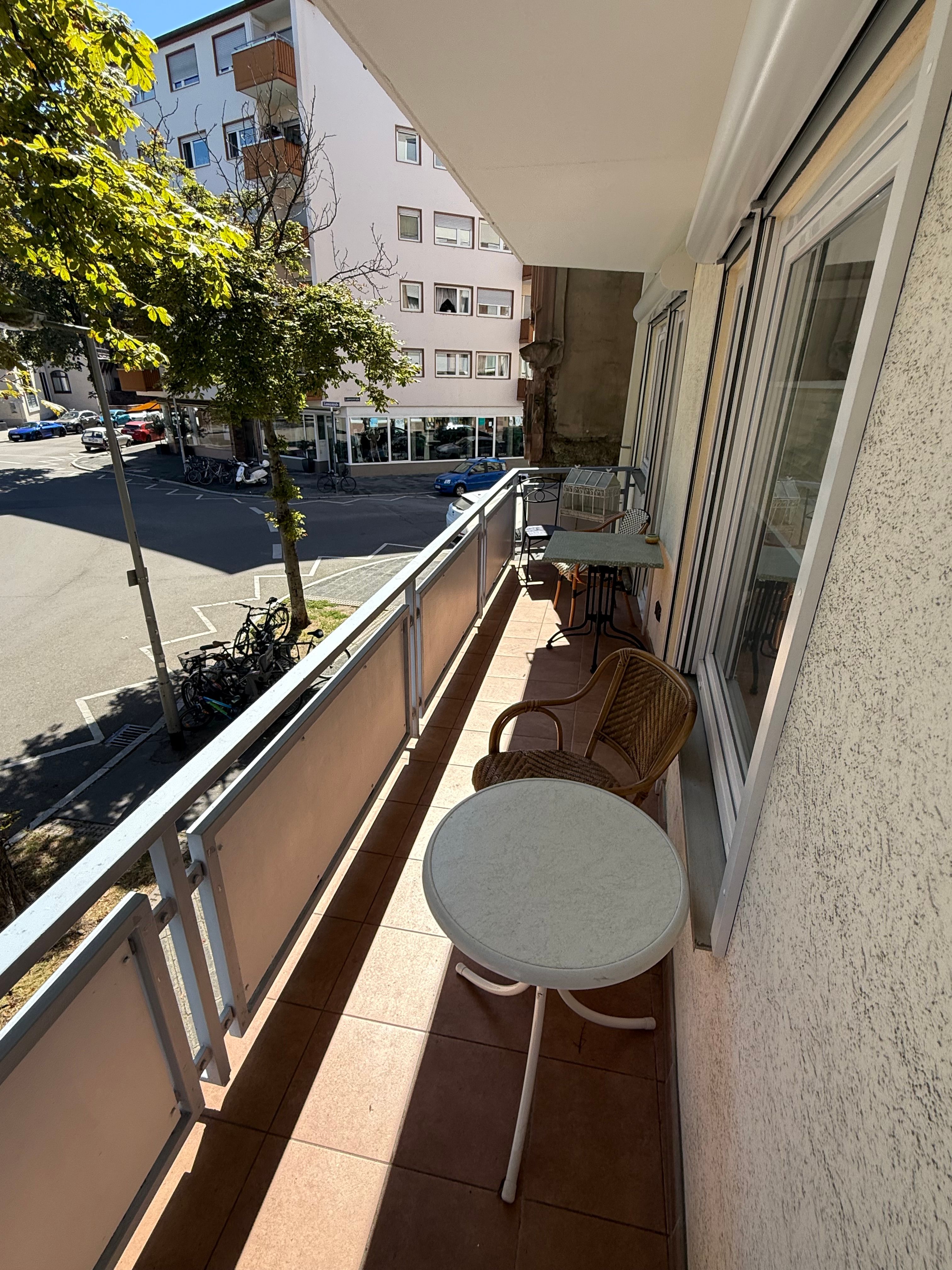Attractive 2-Room Apartment In Mannheim In Preferred Residential Area - 3