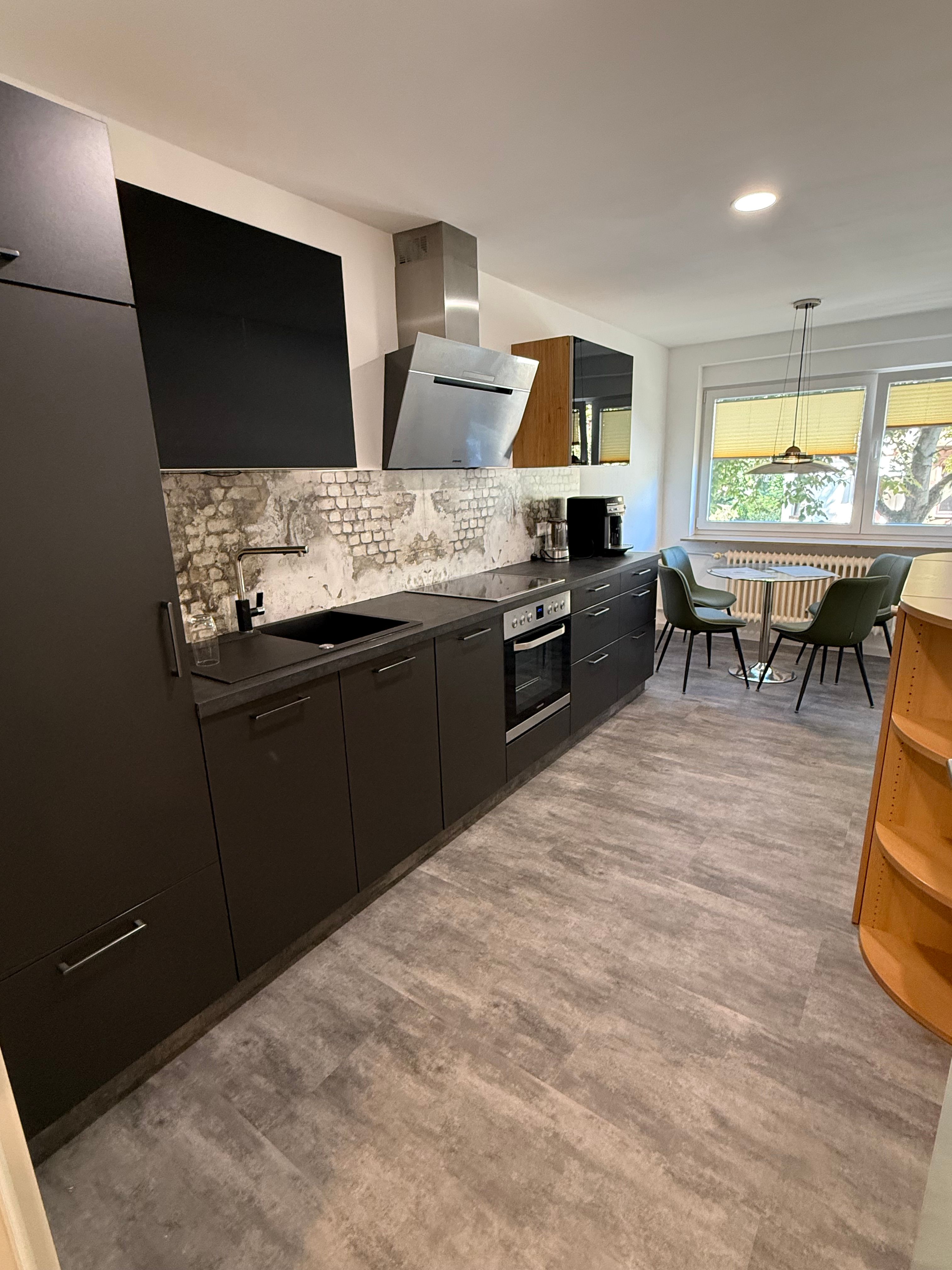 Attractive 2-Room Apartment In Mannheim In Preferred Residential Area - 12