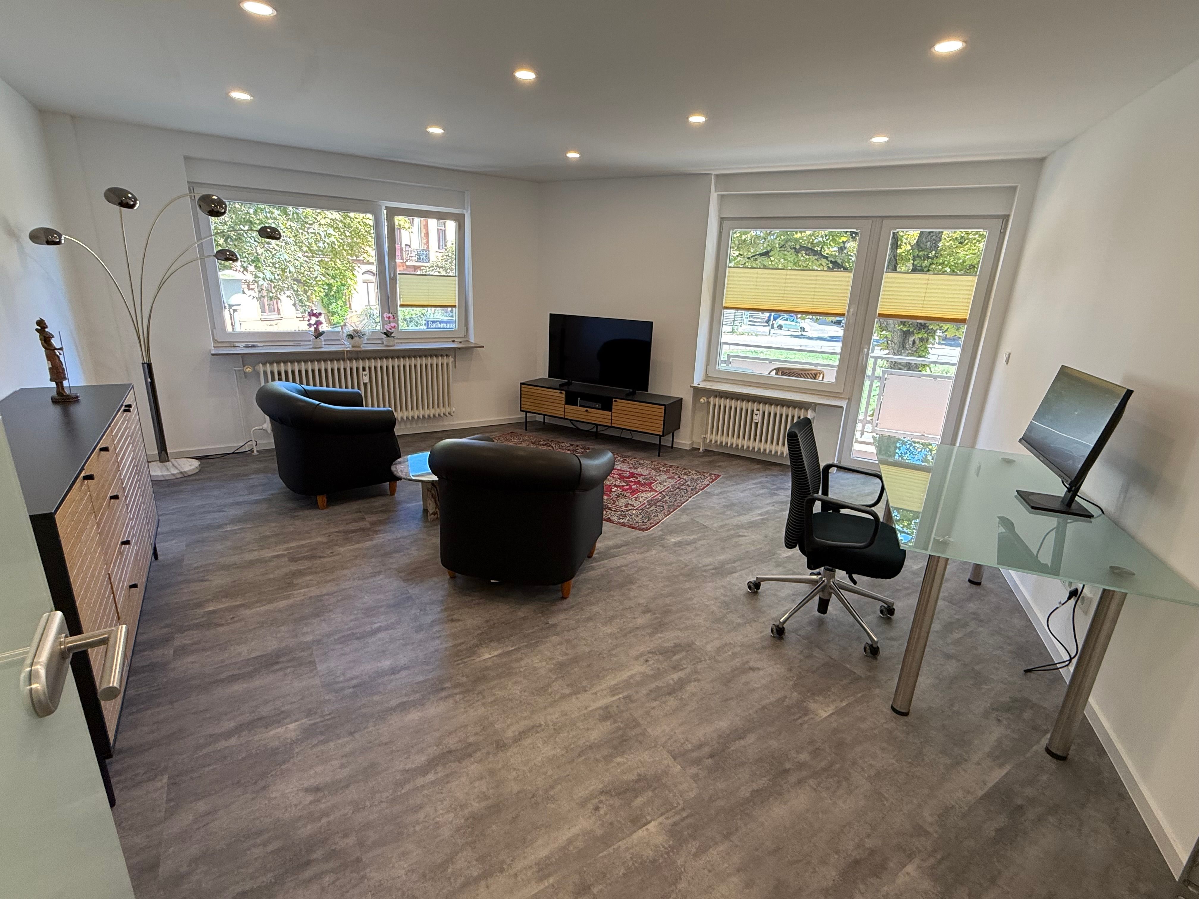 Attractive 2-Room Apartment In Mannheim In Preferred Residential Area - 18