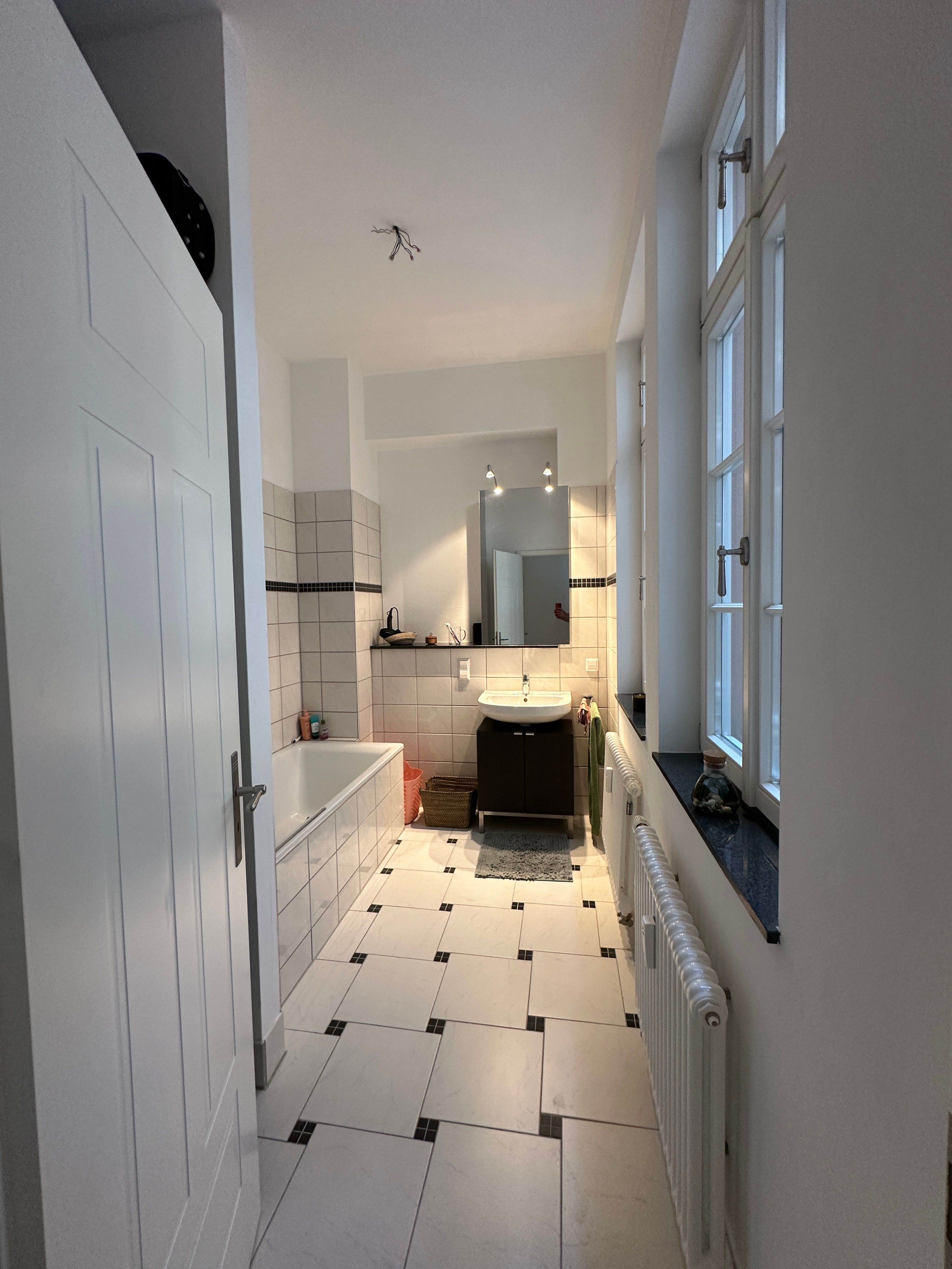 Charming And Fully Furnished Flat With Nice Neighbours ( With Weekly Cleaning) - Charming and fully furnished flat with nice neighbours ( with weekly cleaning) - Gallery - 2