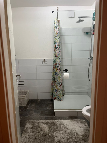 190561929620250915040500PM