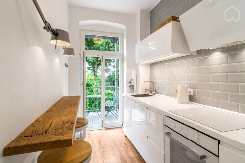 Stylish Apartment with Balcony in a Central Location - Perfect for Long-Term Stays - Gallery - 16