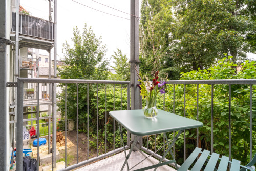 Stylish Apartment with Balcony in a Central Location - Perfect for Long-Term Stays - Gallery - 6