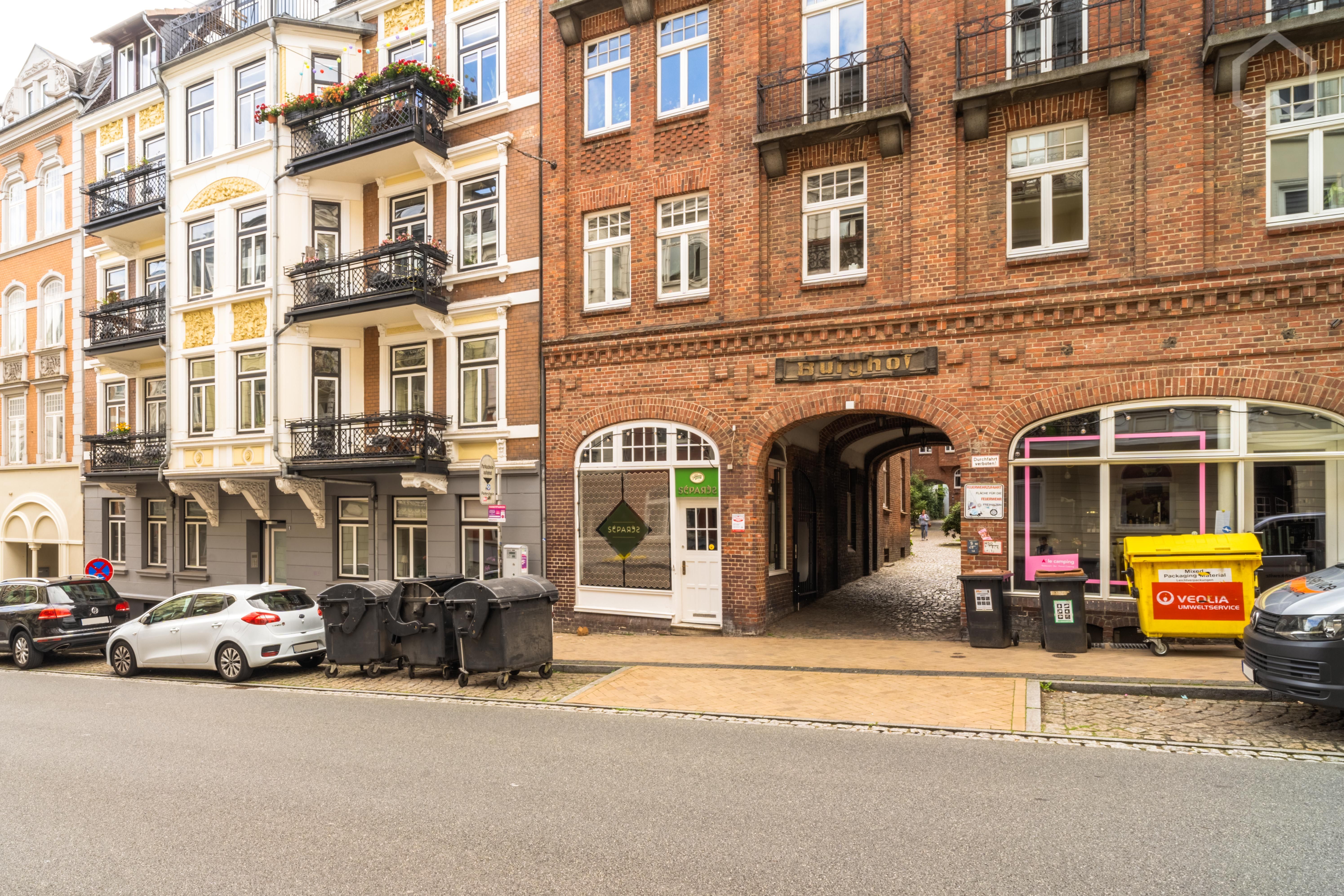 Stylish Apartment With Balcony In A Central Location - Perfect For Long-Term Stays - 2