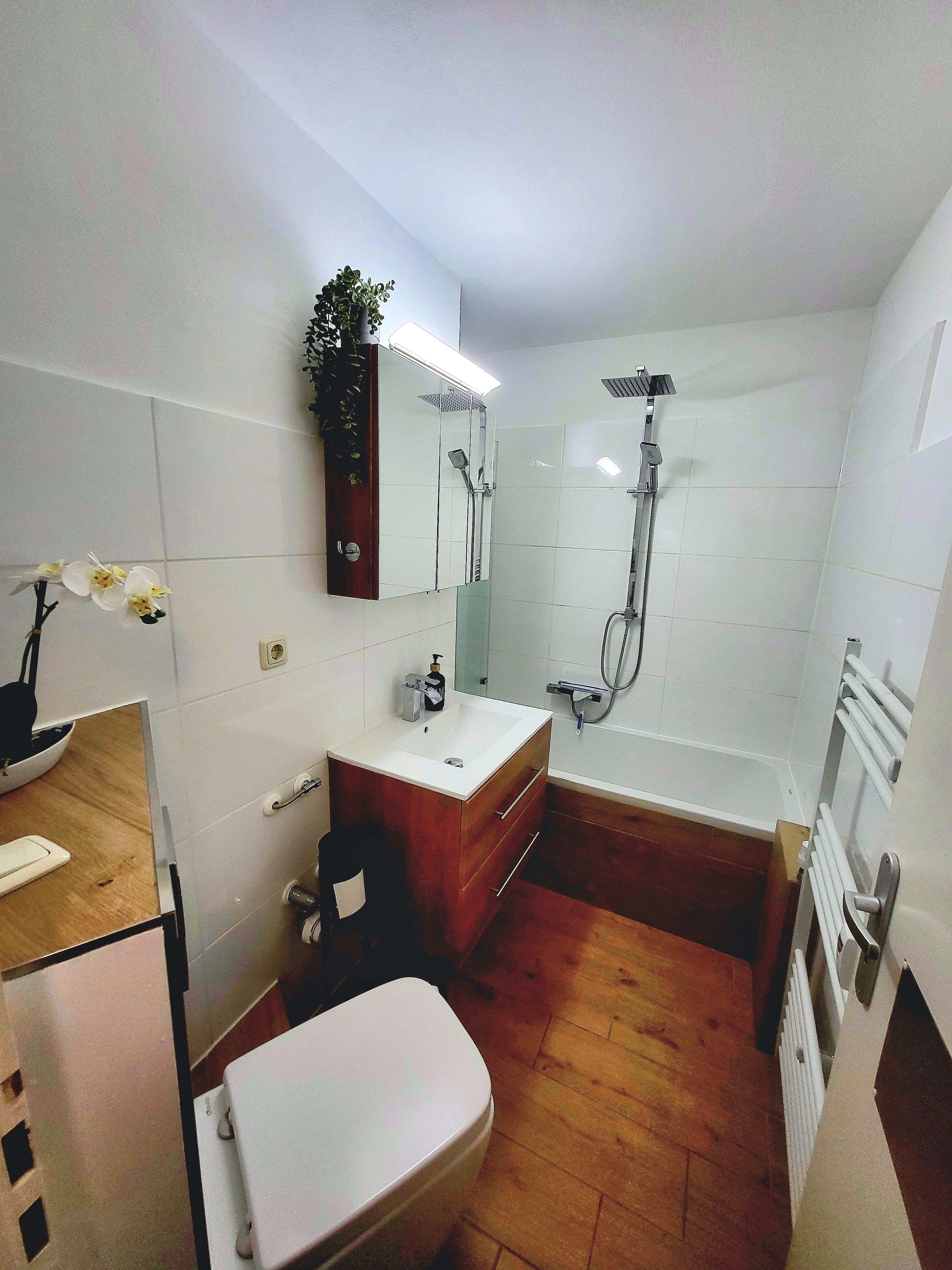 Charming & Modern Apartment In Ingolstadt - 8