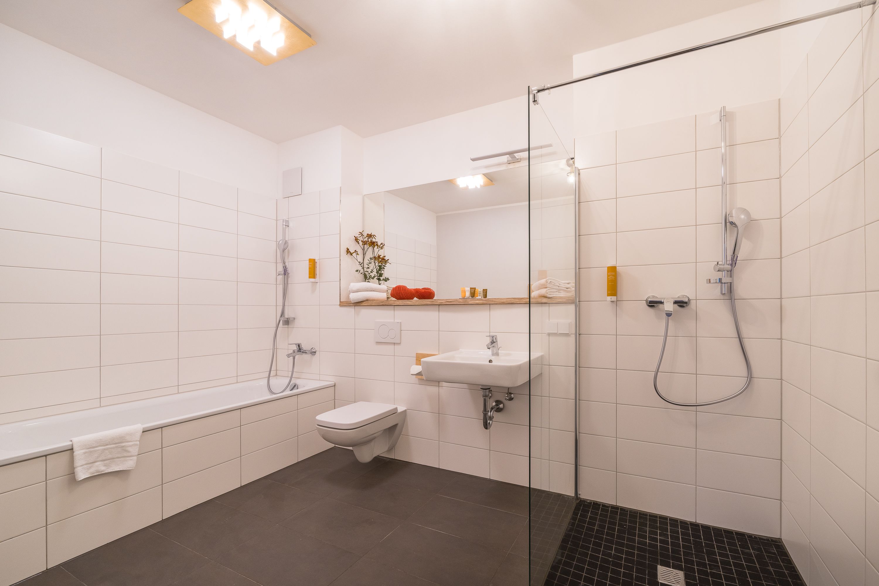 Beautiful 2 Bedroom Apartment In Quite Center - 11