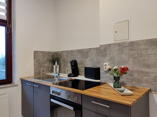 Comfortable 77sqm apartment for up to 6 people near the university and clinic.