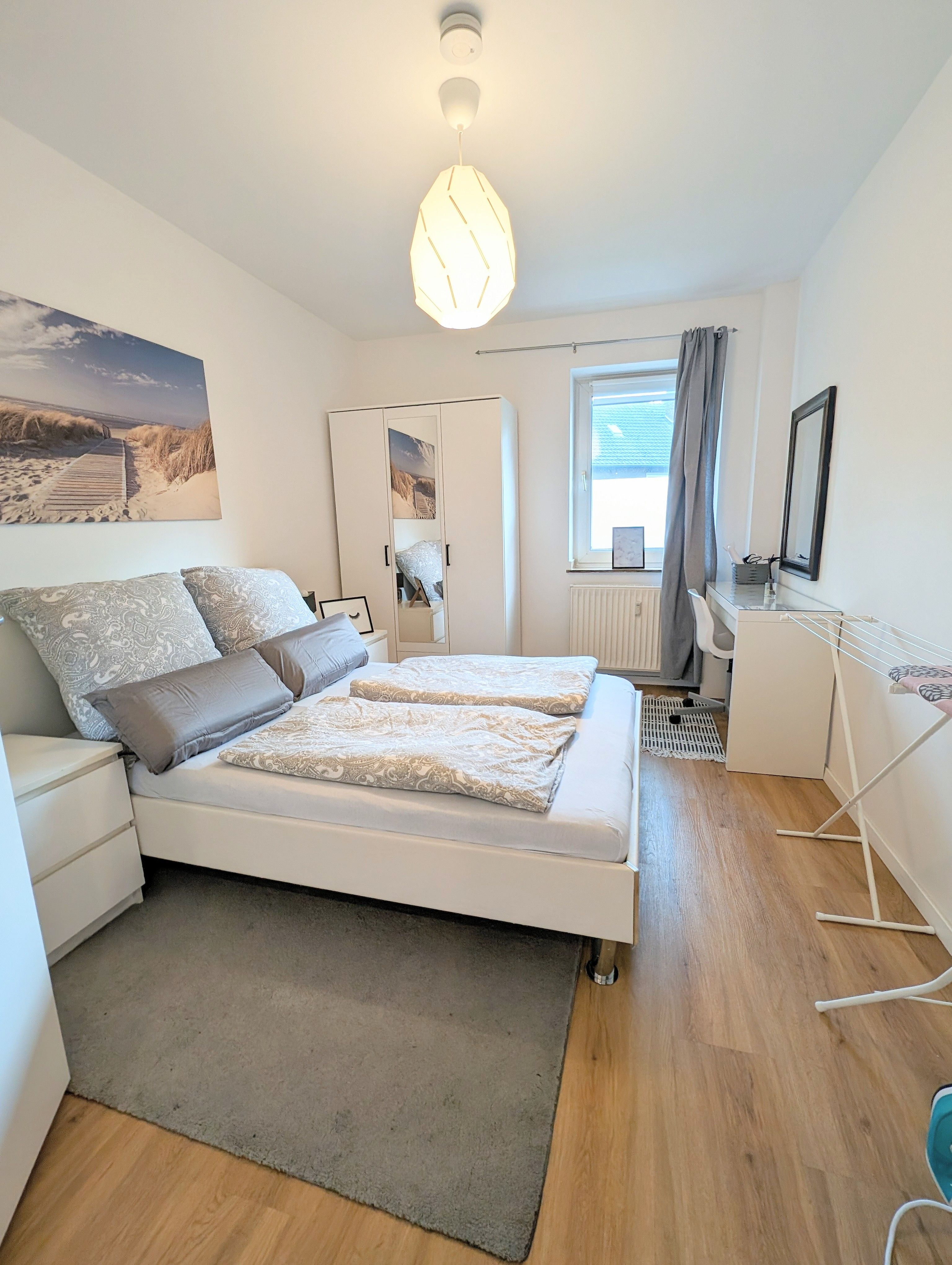 Bright, Centrally And Garden View, Near Office District, Neuss Very Close To Düsseldorf- Fantastic S - 51