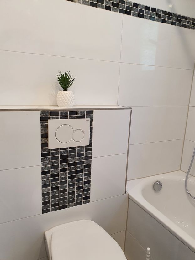 Bright, Centrally And Garden View, Near Office District, Neuss Very Close To Düsseldorf- Fantastic S - 21