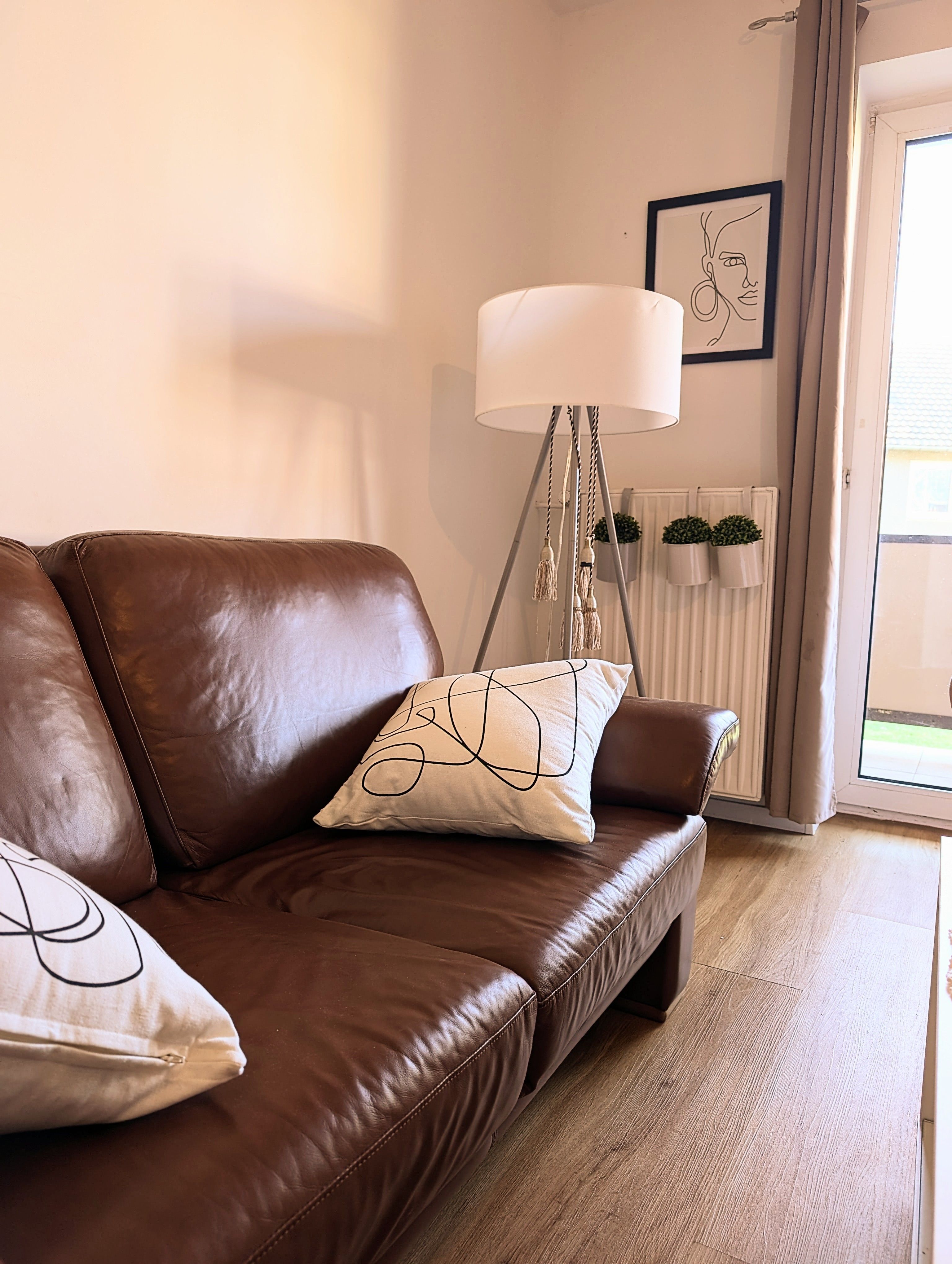 Bright, Centrally And Garden View, Near Office District, Neuss Very Close To Düsseldorf- Fantastic S - 41