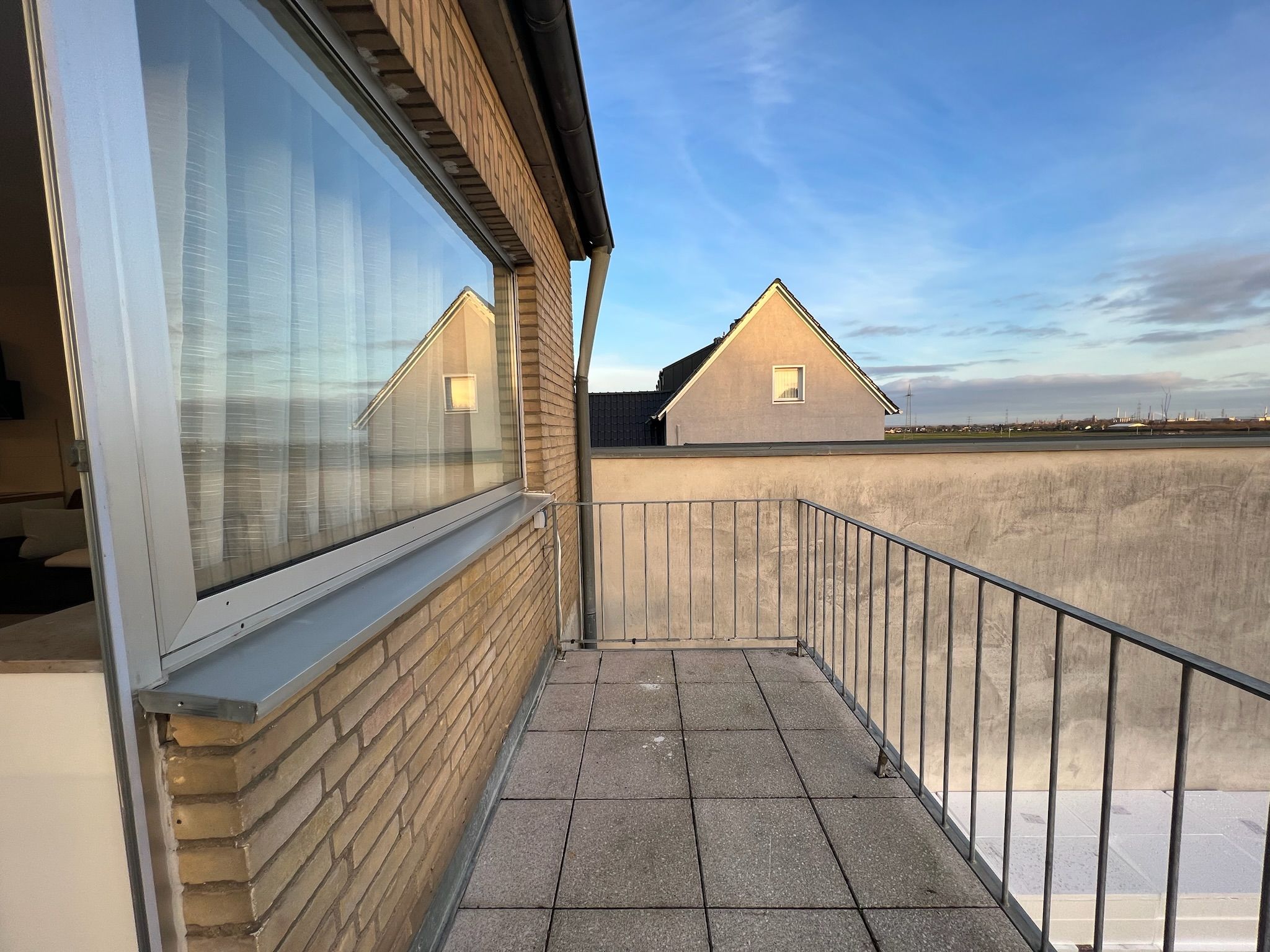 "Quiet Living With Terrace, Courtyard, And Garden In Hürth - Your New Home Awaits!" - "Quiet Living with Terrace, Courtyard, and Garden in Hürth - Your New Home Awaits!" - Gallery - 9