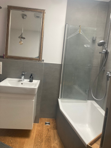 Chic studio, large terrace with a view of the vineyards also suitable for commuters to Luxembourg