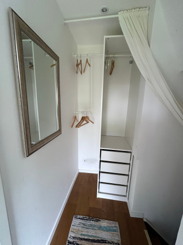 lovely and quiet apartment, good access to Cologne