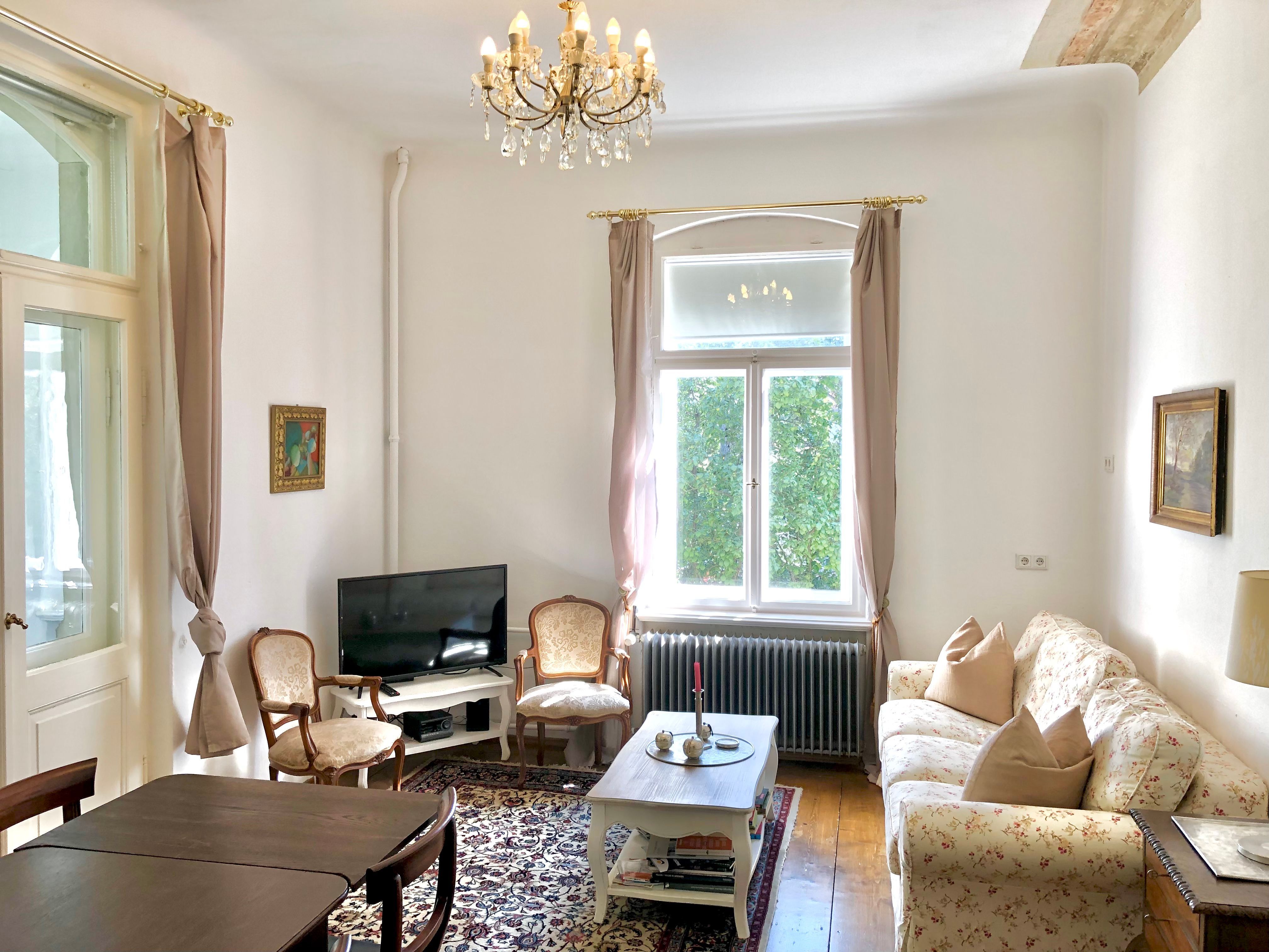  5 Room Maisonette In Historical Villa.  -  5 Room Maisonette in historical villa.  - Gallery -  30